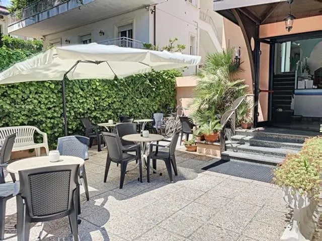 Property building in Hotel Iride Suite & Breakfast- ideale per famiglie e coppie