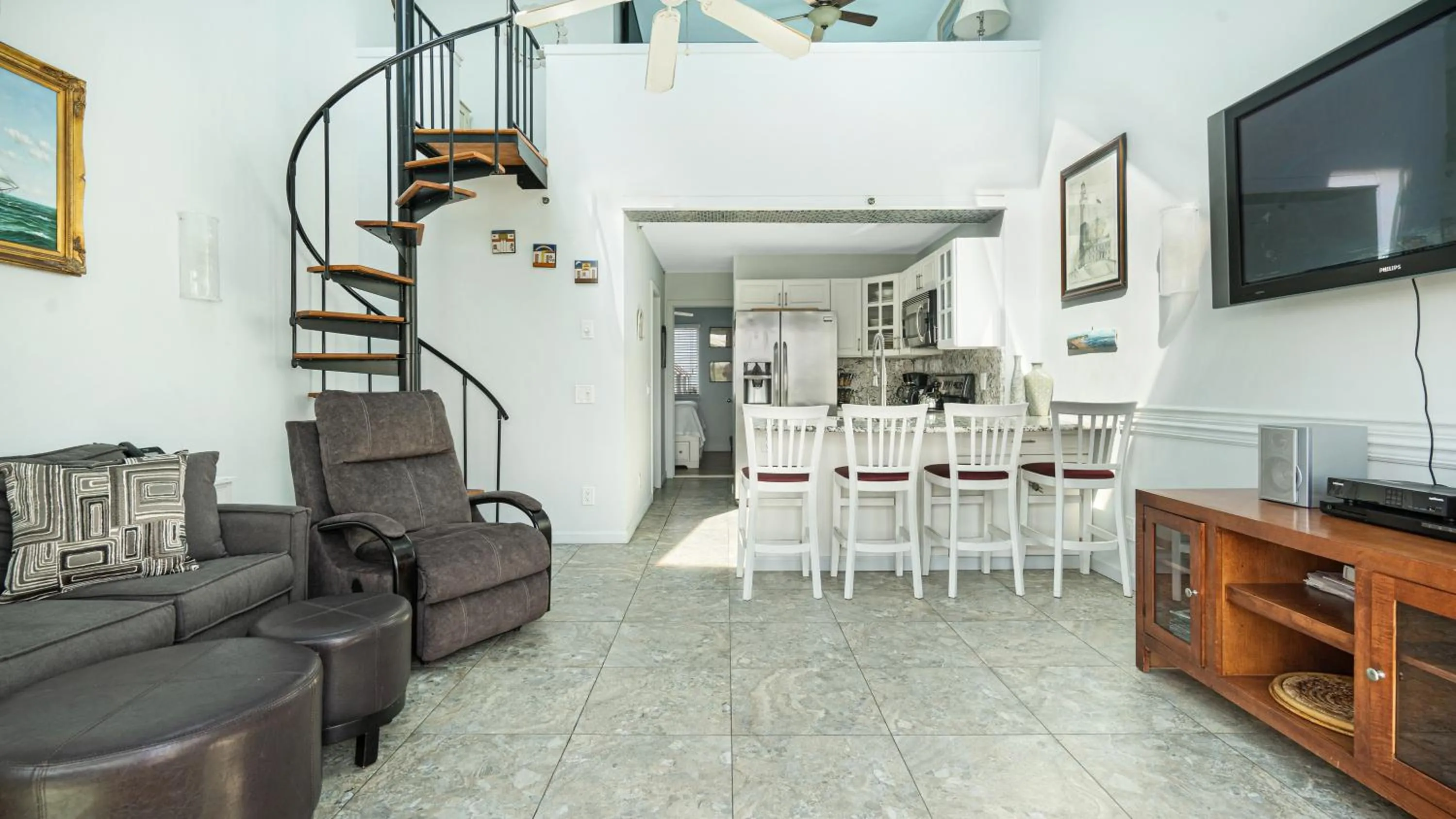 Two-Bedroom Apartment in Windward Shores