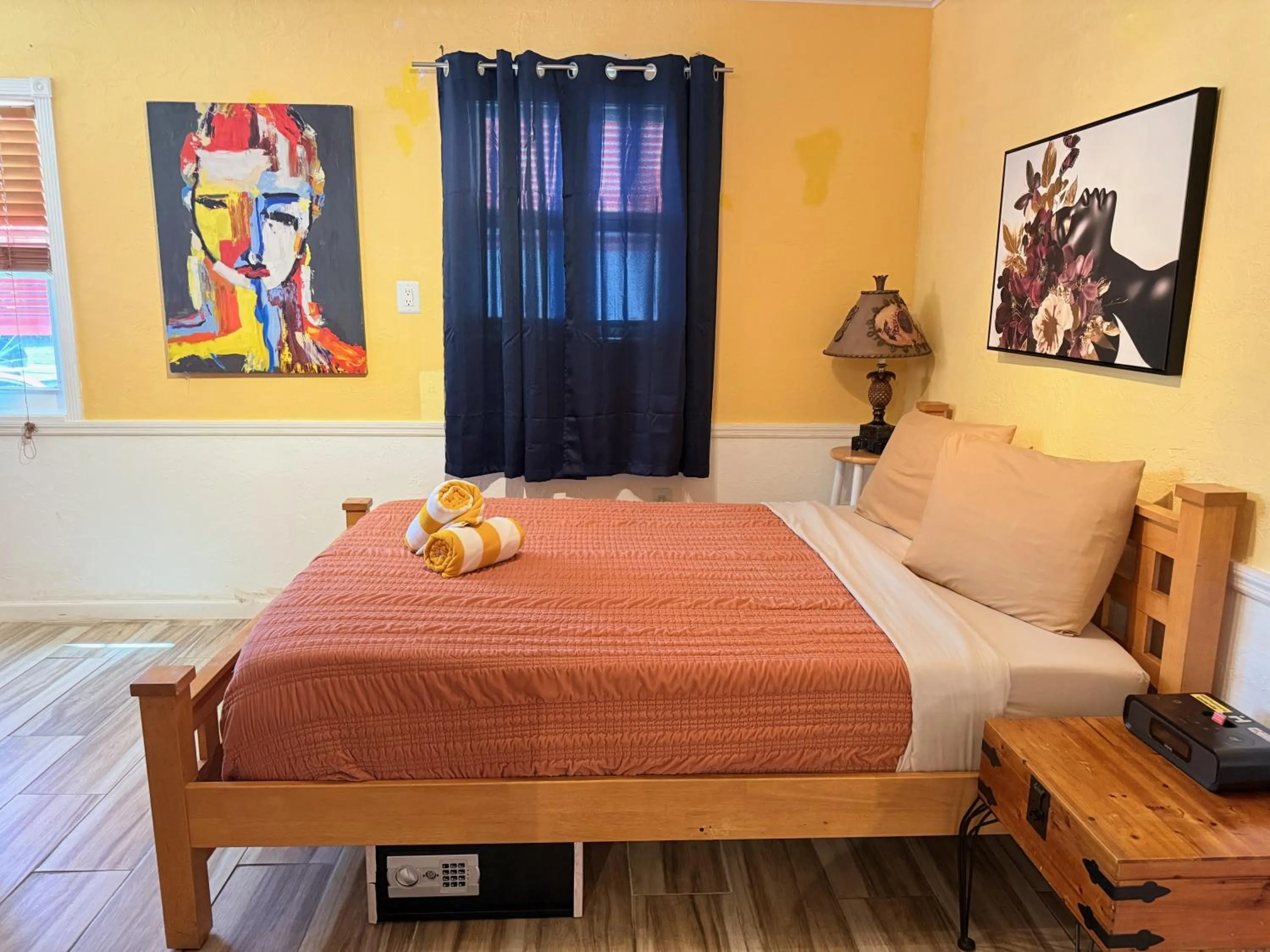 Bed in Sinclair Boutique Hotel