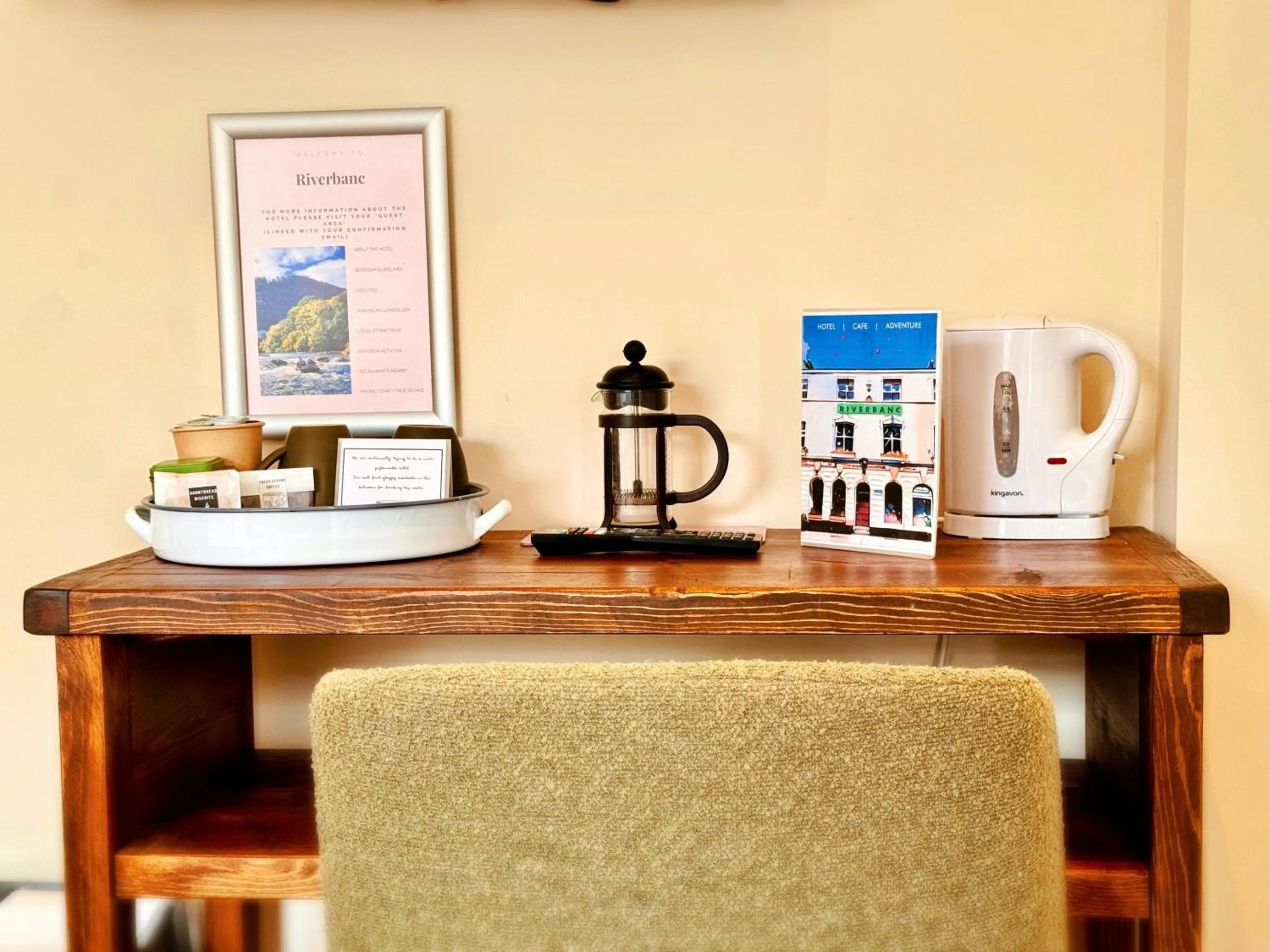 Bedroom in RIVERBANC