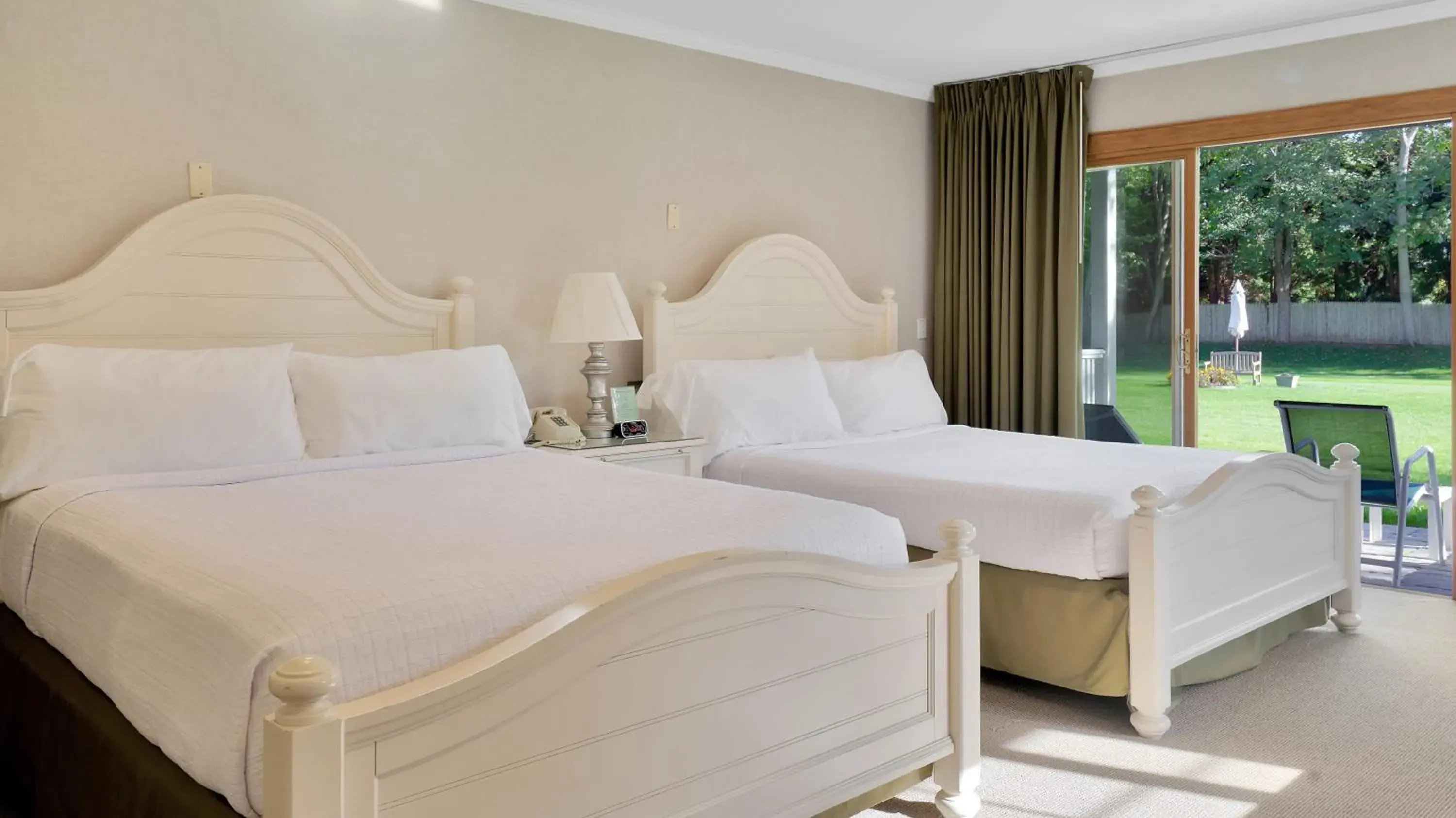 Deluxe Studio in East Hampton House Resort Deluxe Studio in East Hampton House Resort