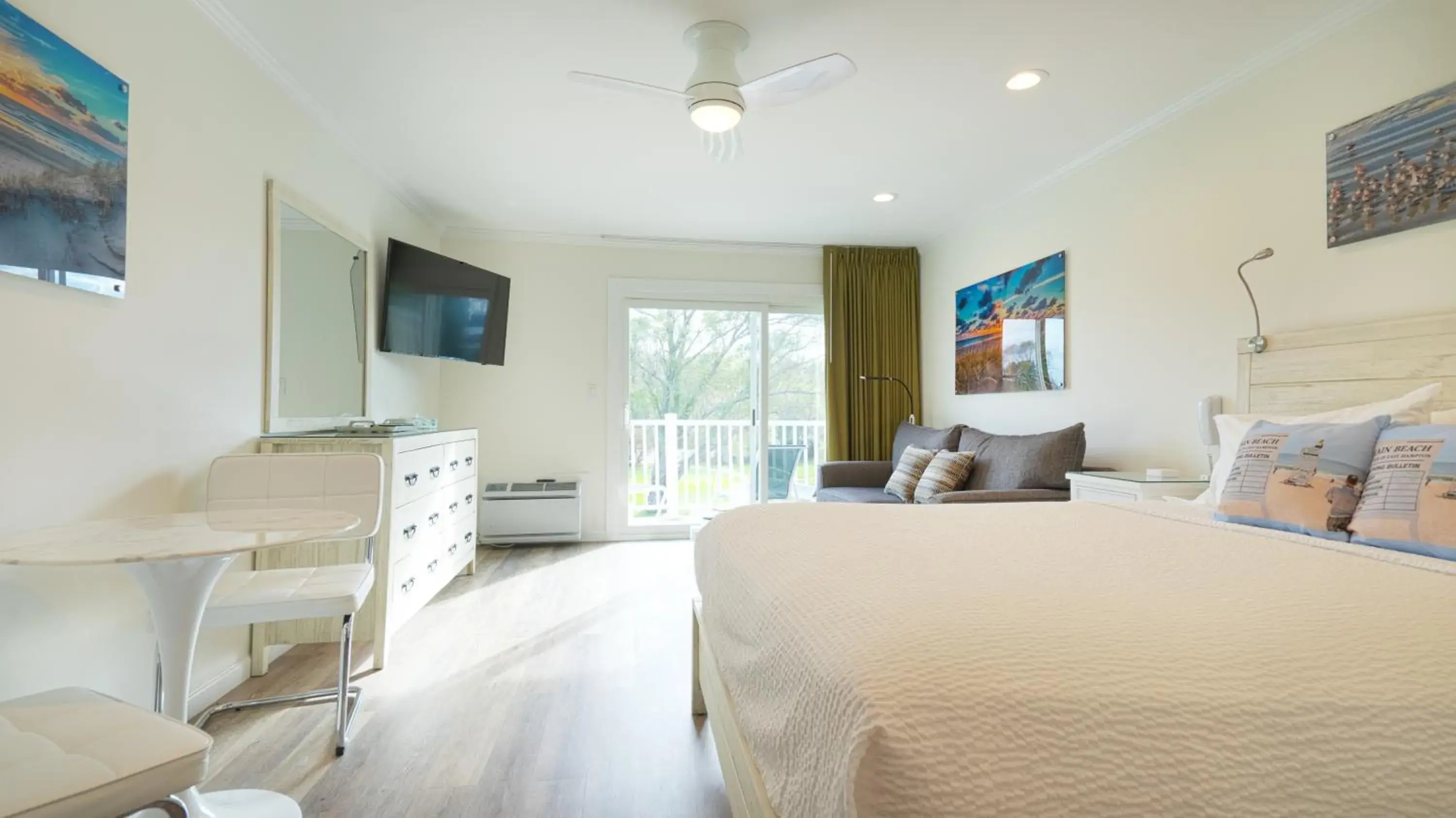 Studio in East Hampton House Resort Studio in East Hampton House Resort