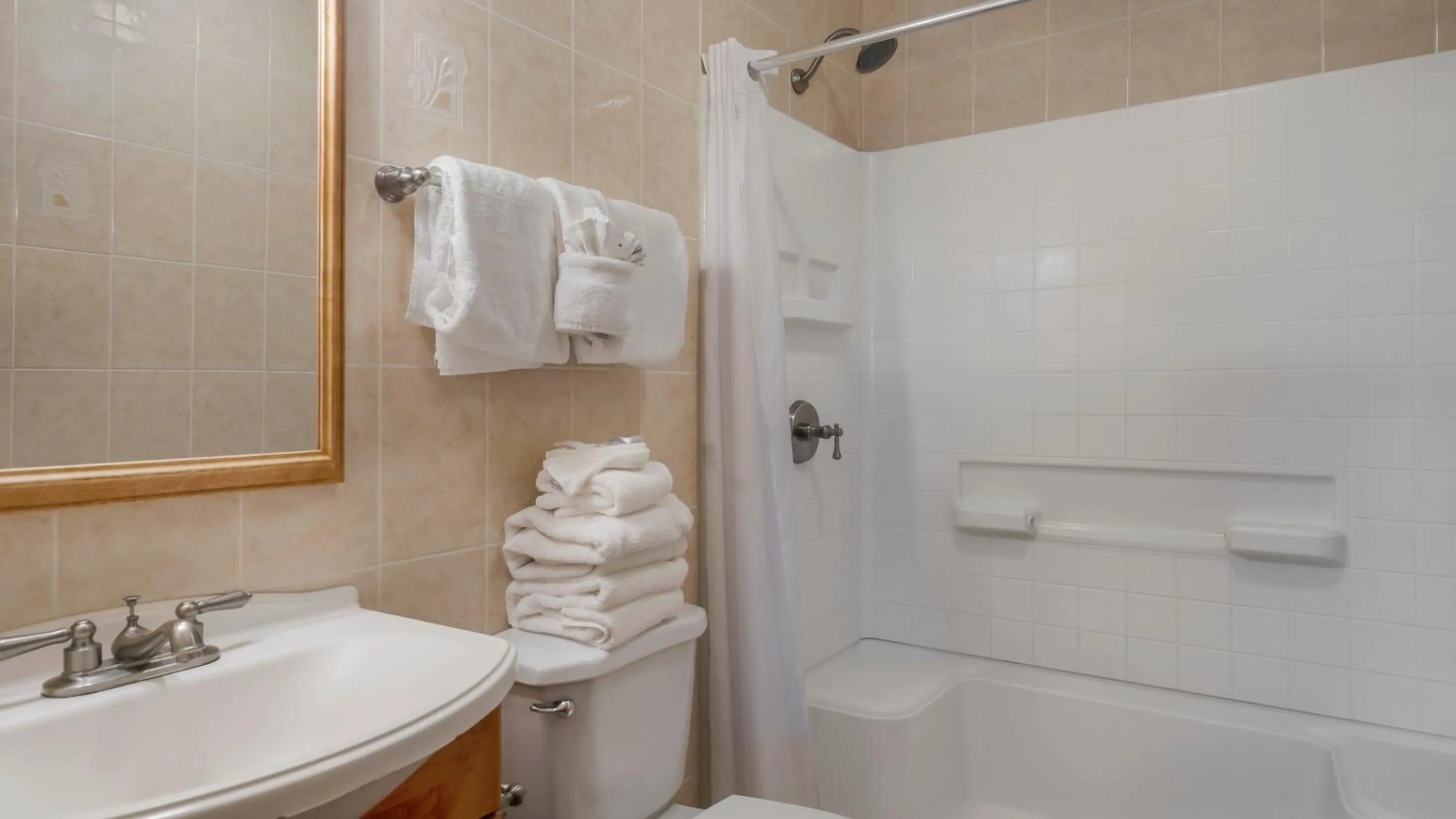 Montauk Oceanside Suites