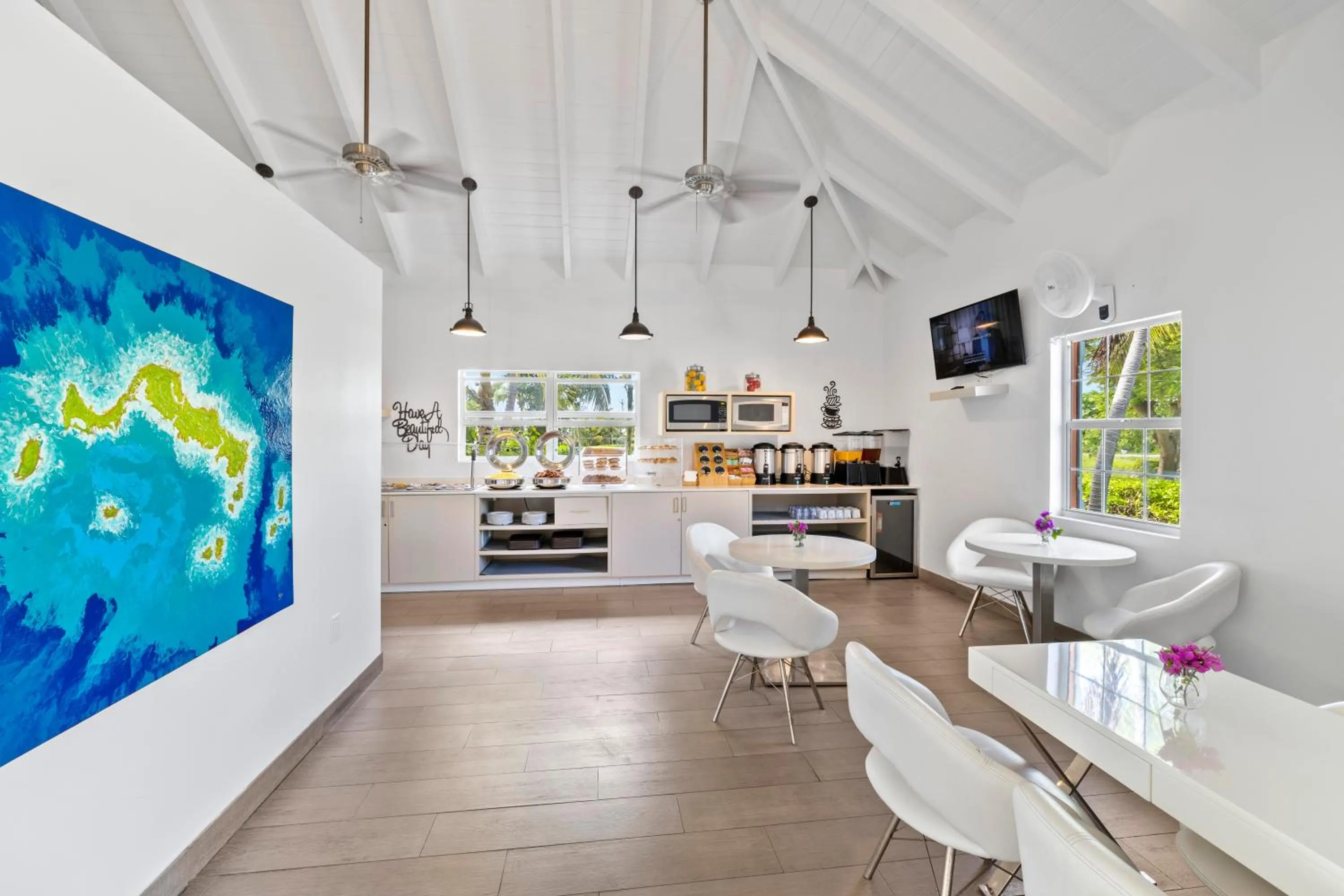 Continental breakfast in Ports of Call Resort