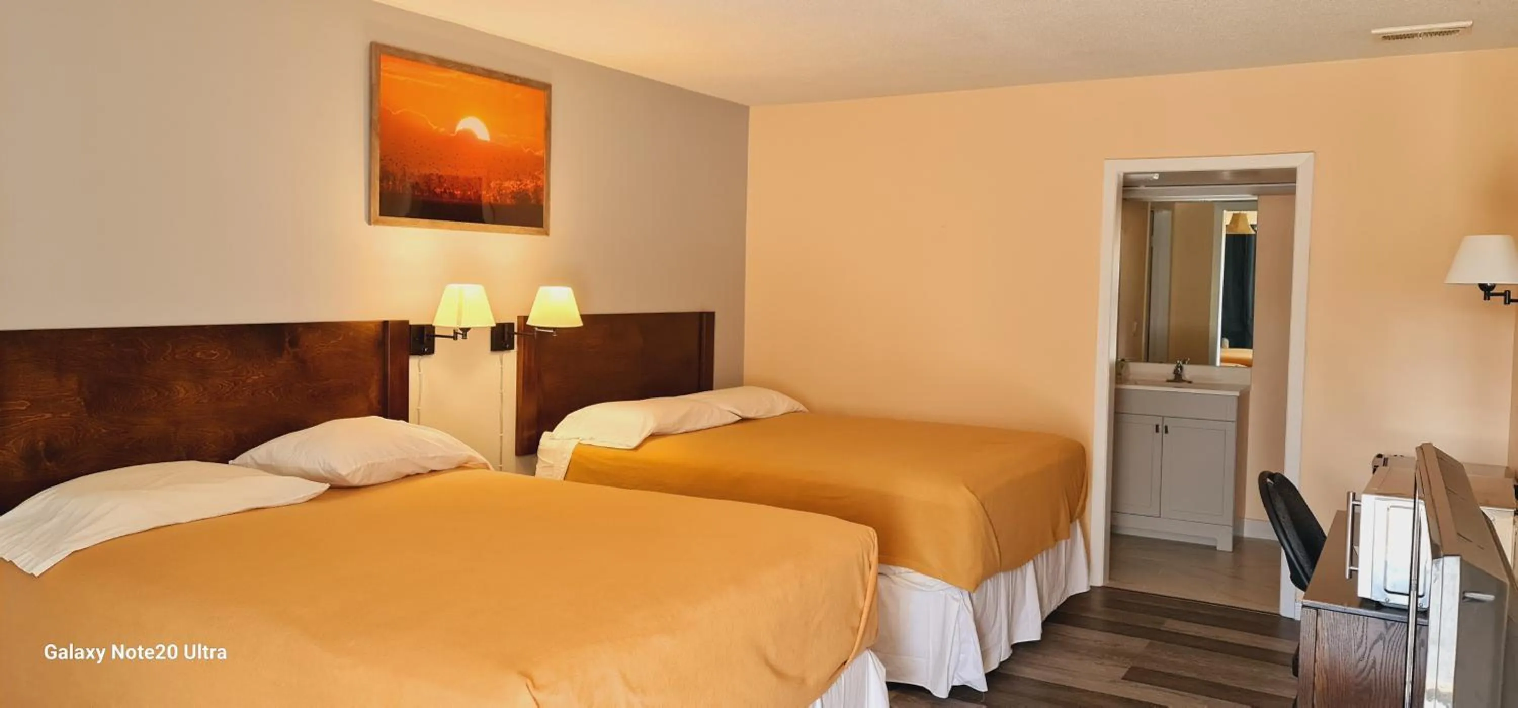 Bedroom, Bed in Town'n Country Motor Inn