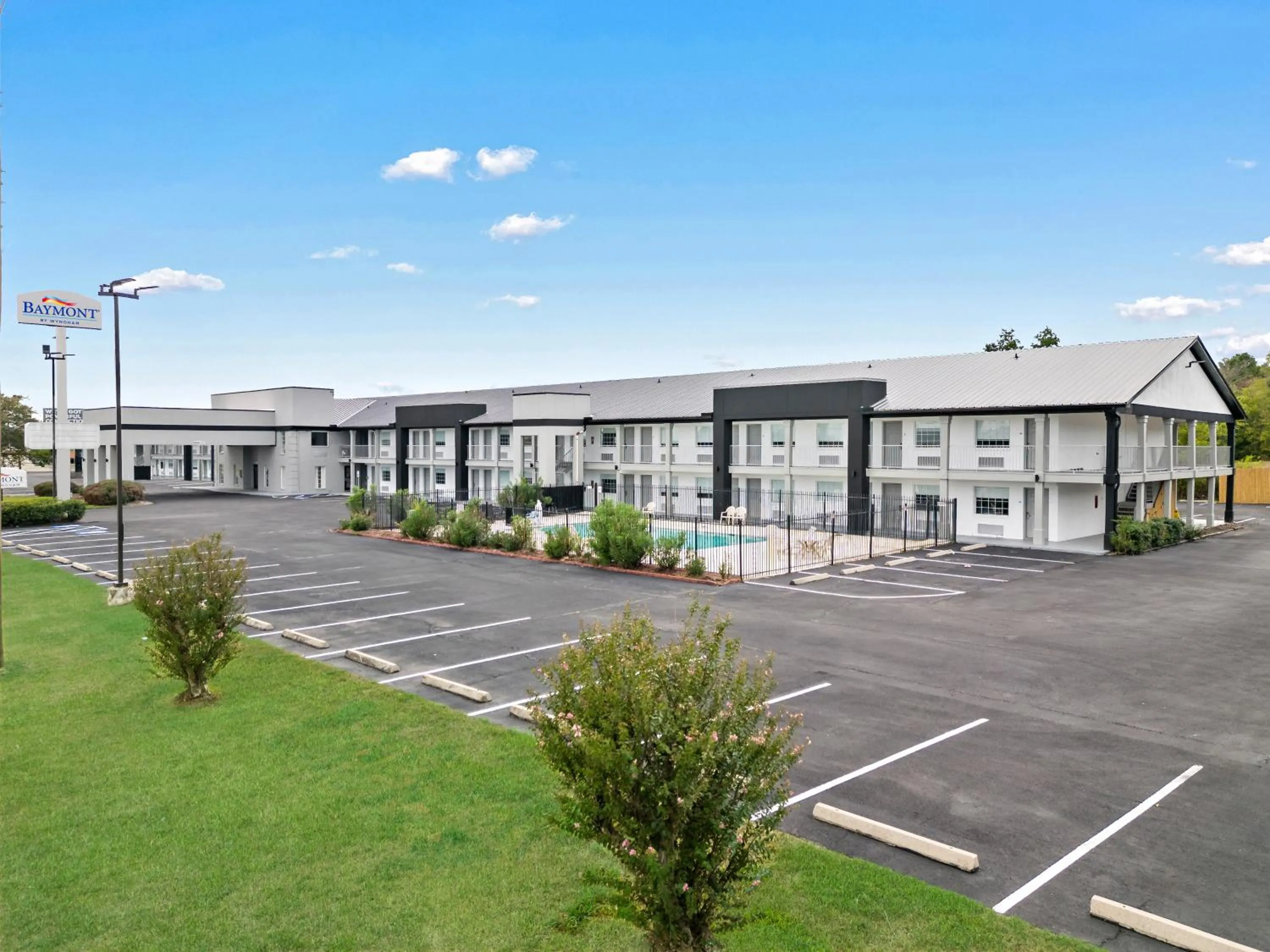 Property building in Baymont by Wyndham Beaumont