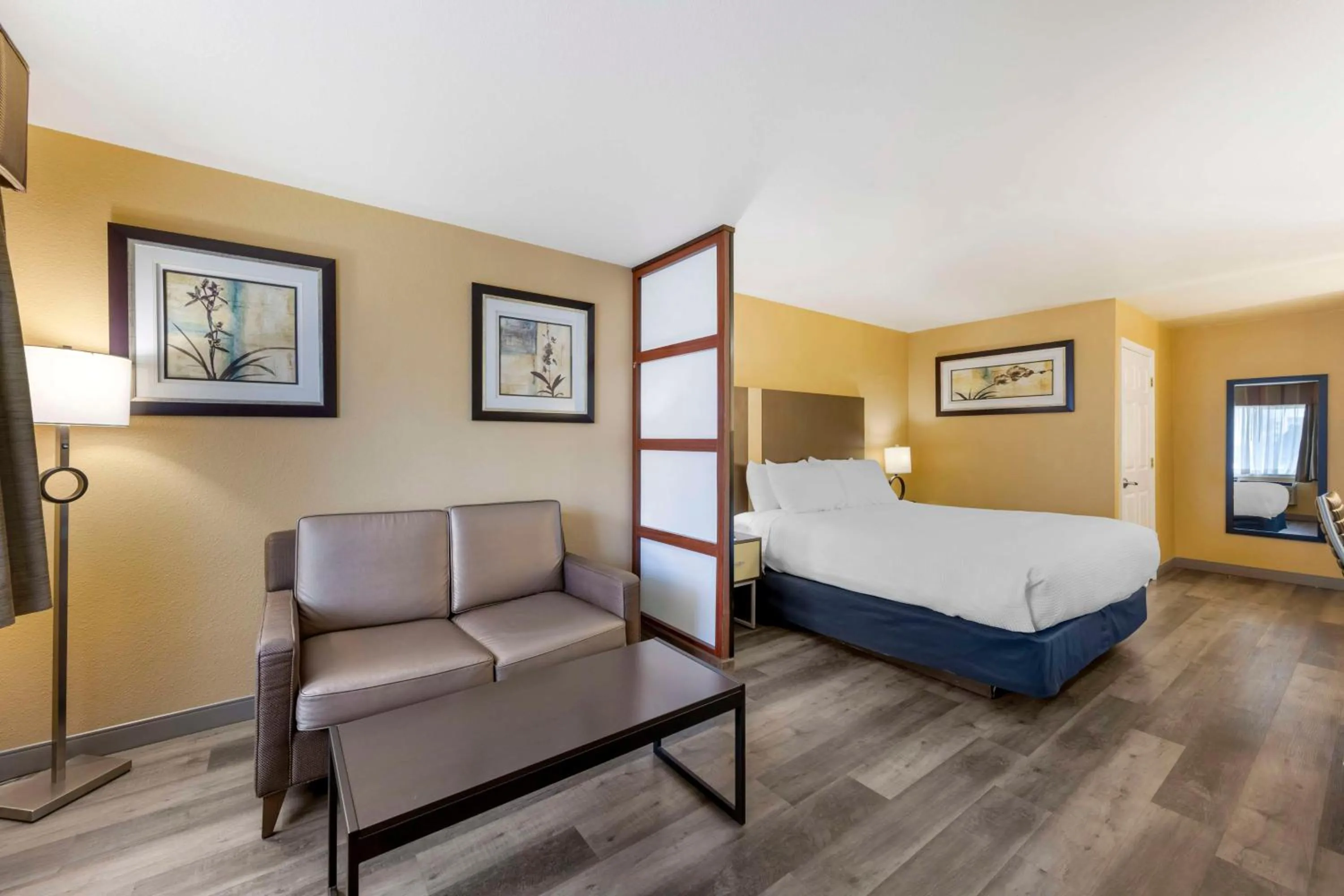 Bedroom, Bed in Best Western Fallon Inn & Suites