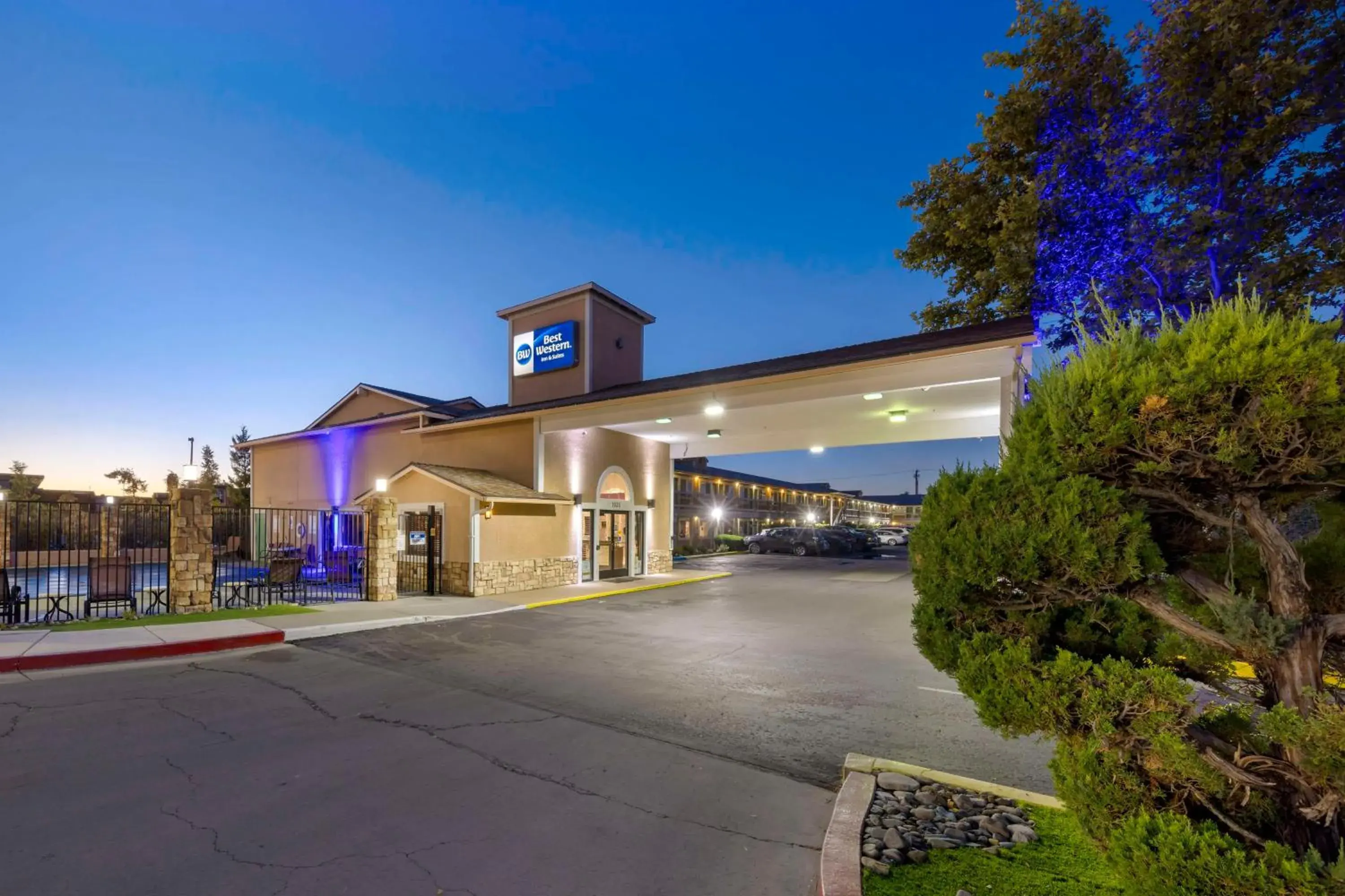 Property building in Best Western Fallon Inn & Suites Property building in Best Western Fallon Inn & Suites