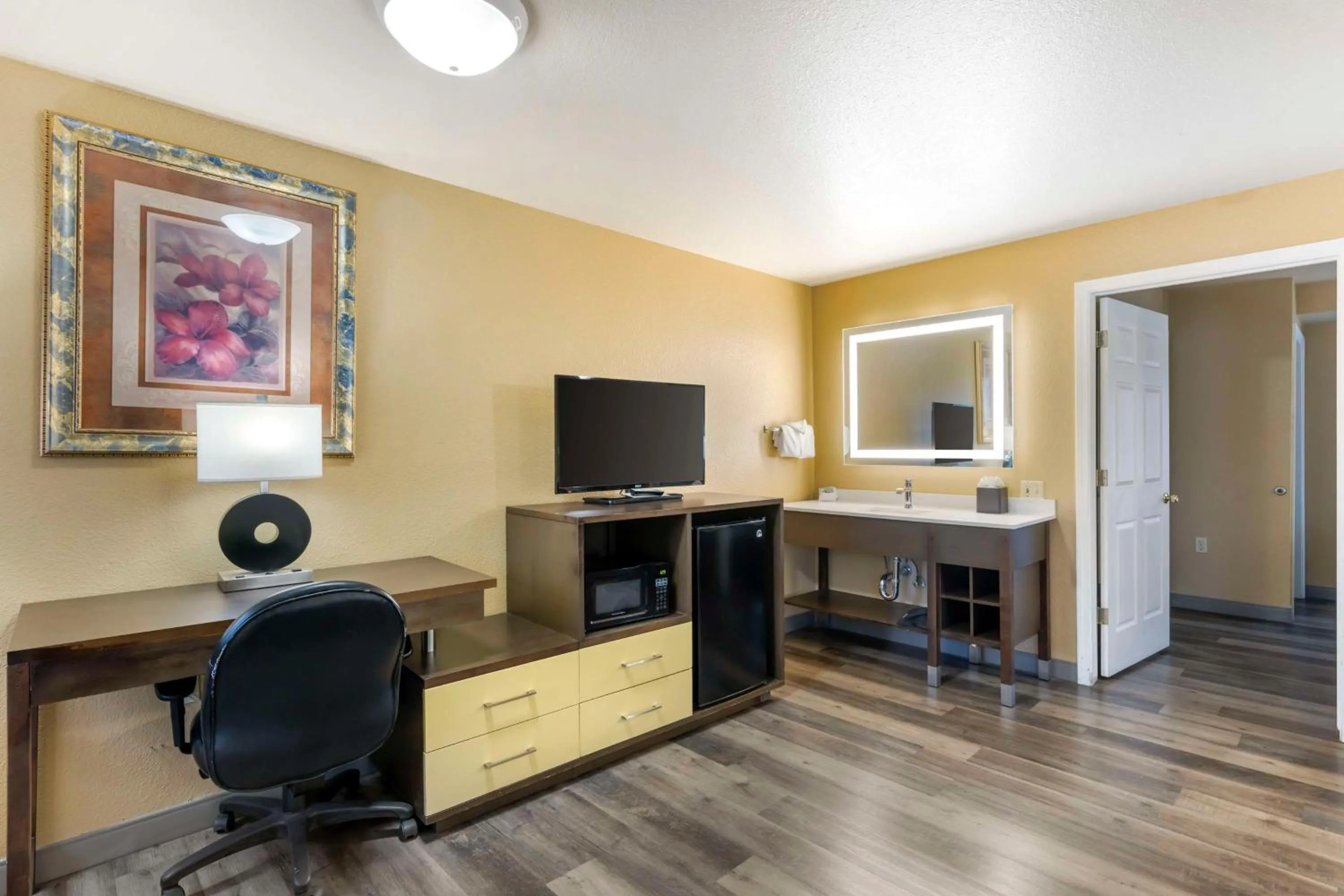 Bedroom in Best Western Fallon Inn & Suites