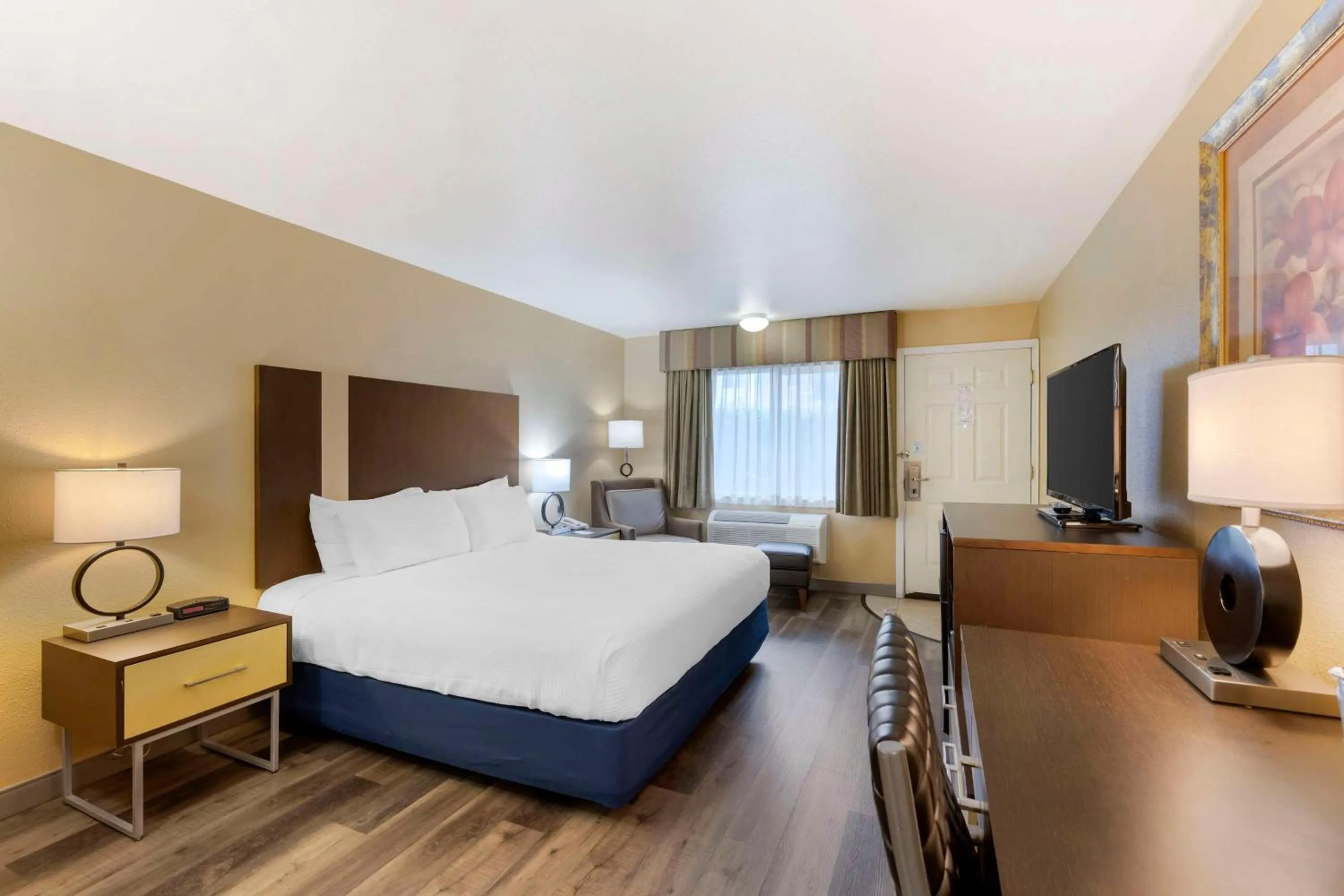 Bedroom, Bed in Best Western Fallon Inn & Suites