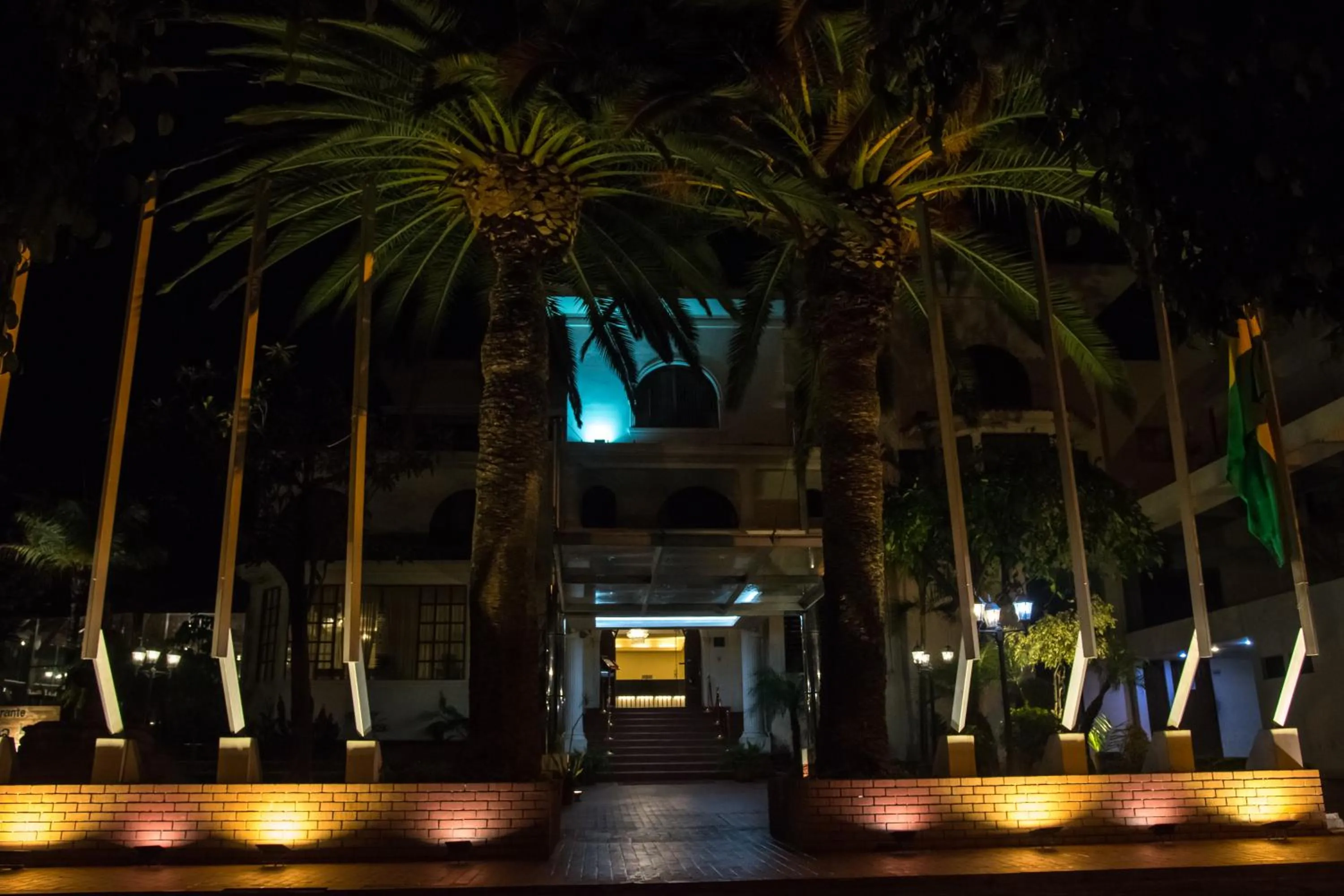 Facade/entrance in AVANTI HOTEL & CONVENTION CENTER