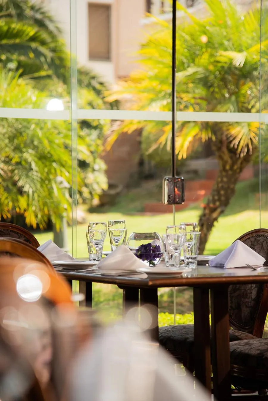 Restaurant/places to eat in AVANTI HOTEL & CONVENTION CENTER