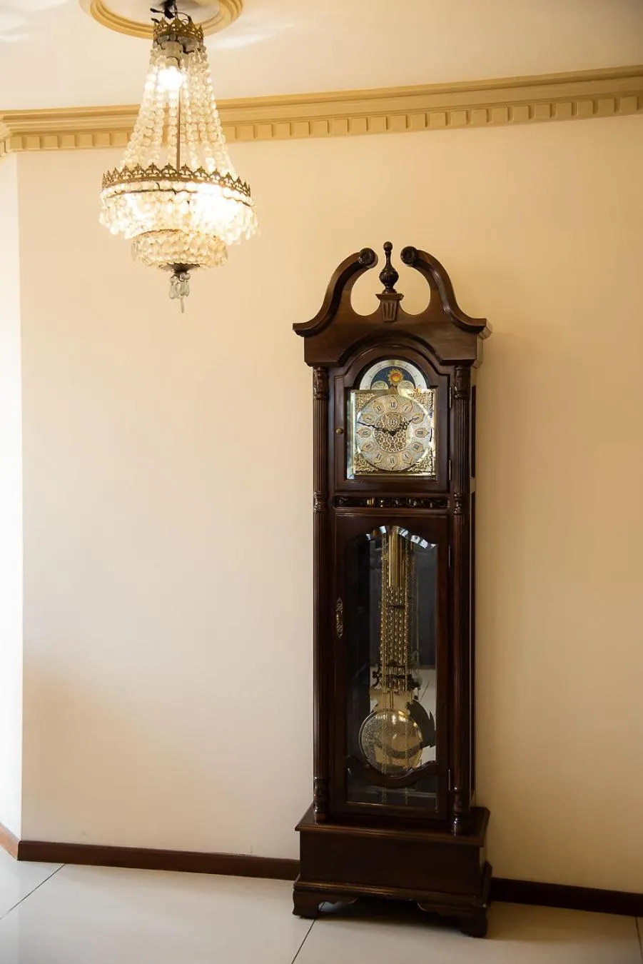 Living room in AVANTI HOTEL & CONVENTION CENTER