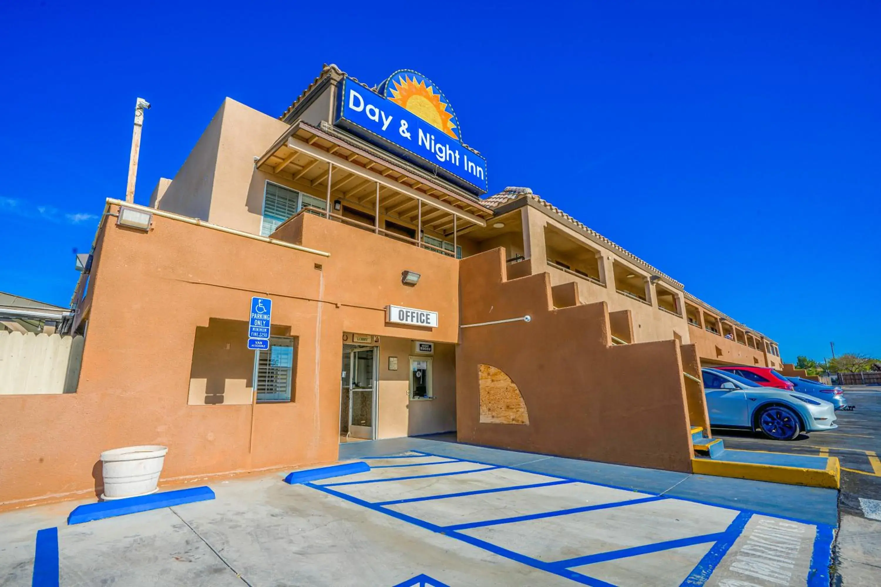 Property building in Day & Night Inn Property building in Day & Night Inn