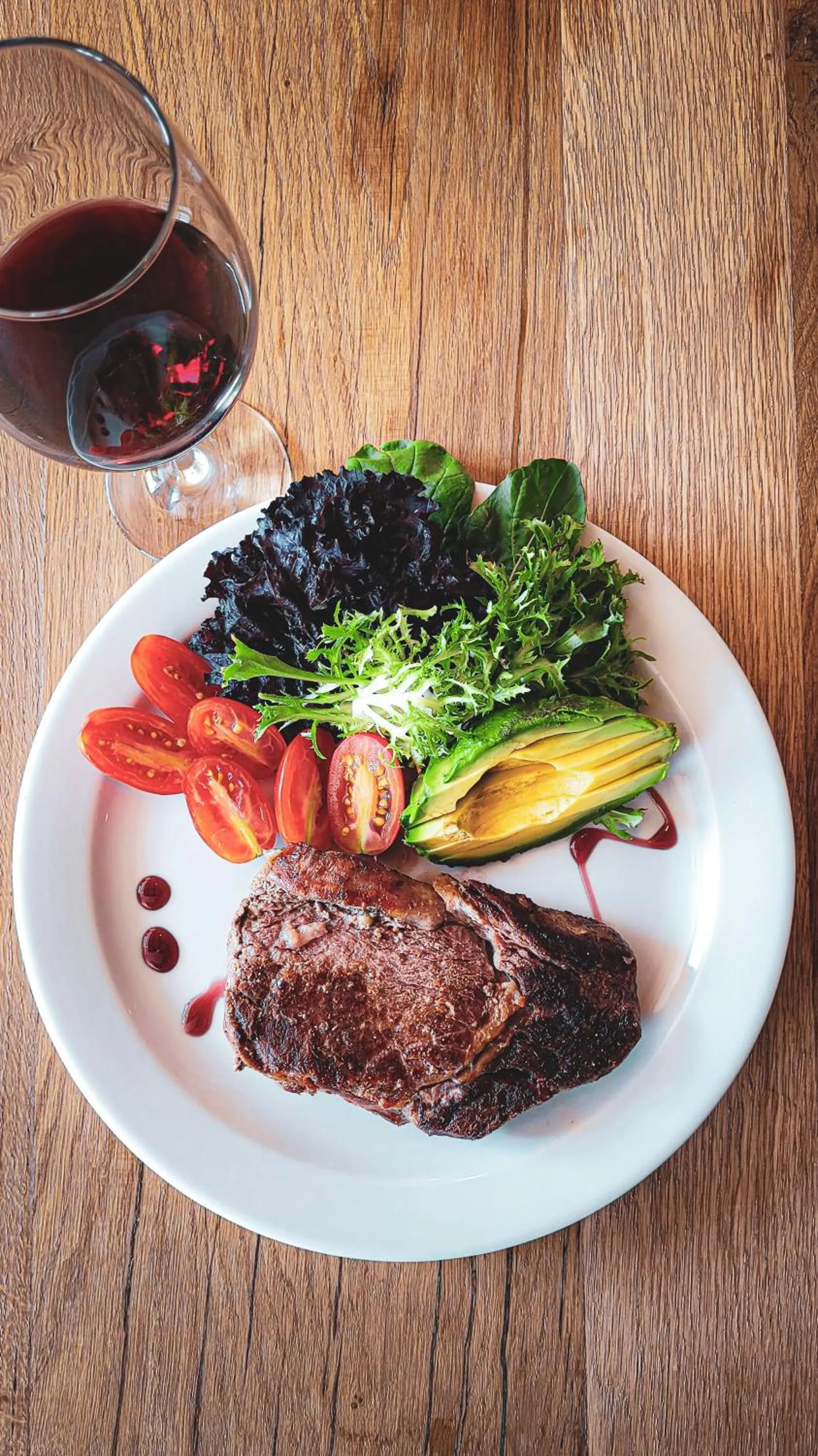 Restaurant/places to eat in Fuente Mayor Hotel & Casino