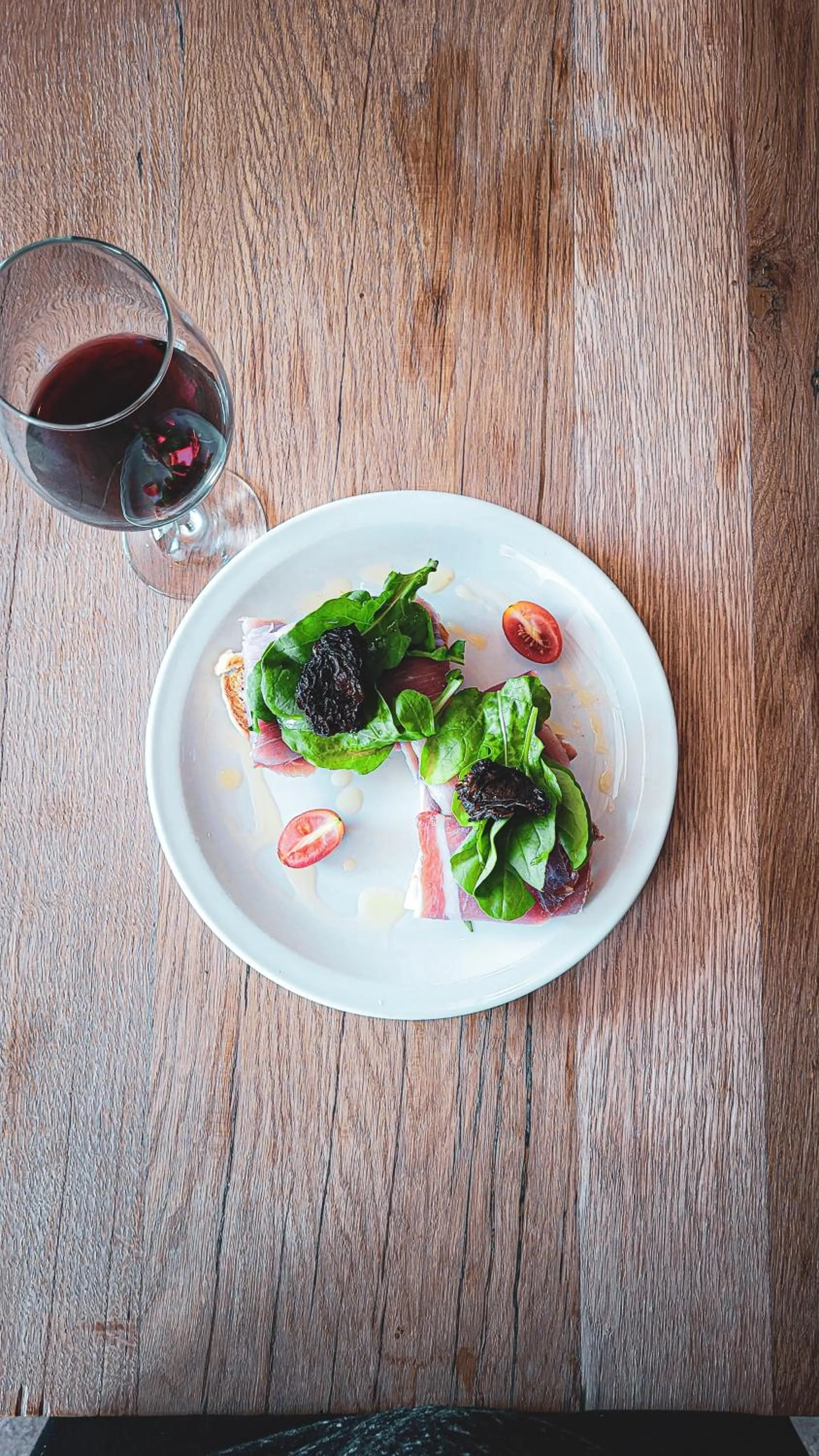 Restaurant/places to eat in Fuente Mayor Hotel & Casino