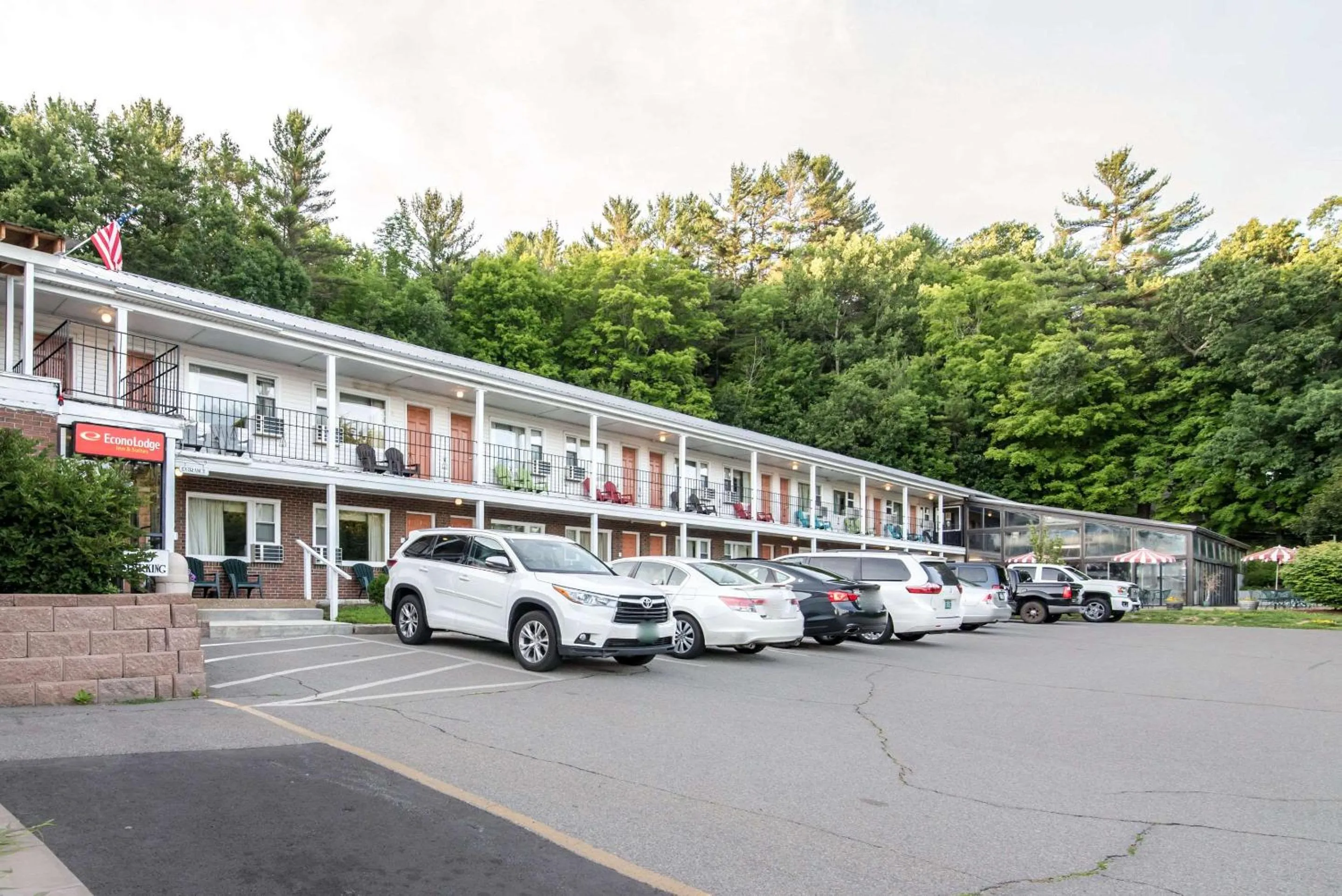 Property building in TiltonLodge Inn & Suites
