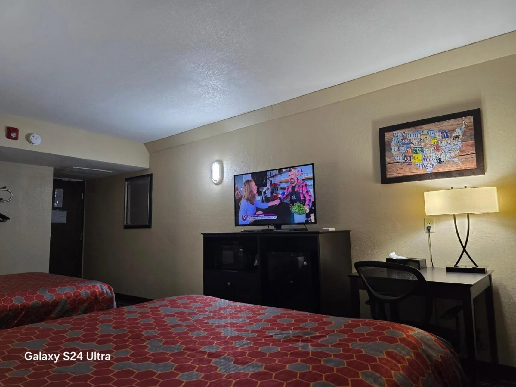 Photo of the whole room, Bed in Econo Lodge Inn & Suites Mason City - Clear Lake