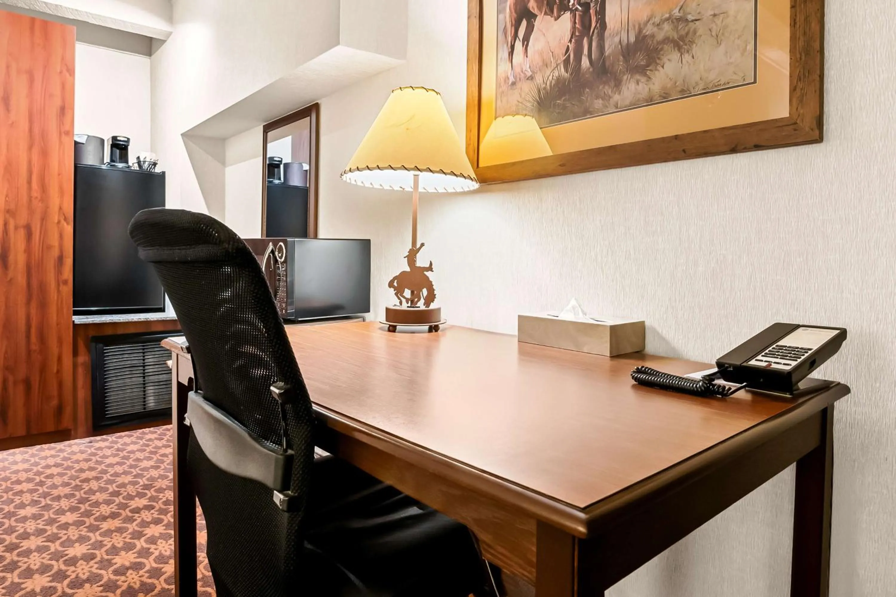 Bedroom in Best Western Outlaw Inn