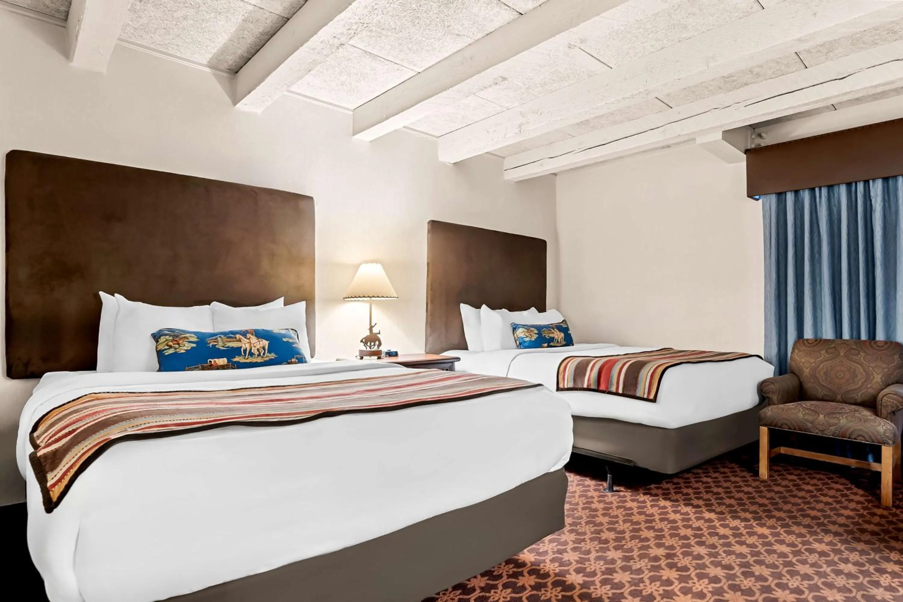 Bedroom, Bed in Best Western Outlaw Inn