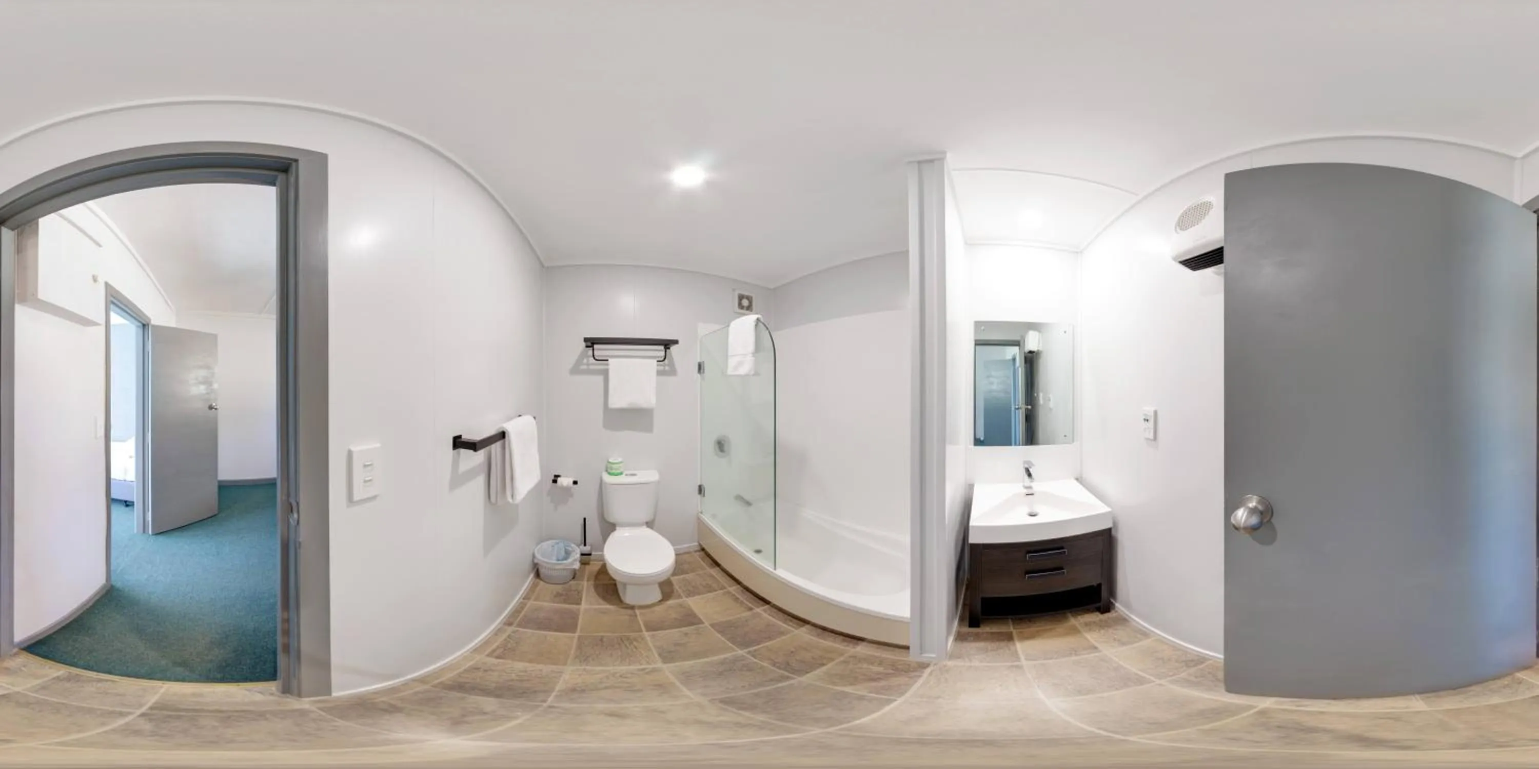 Toilet in Hideaway of Rotorua