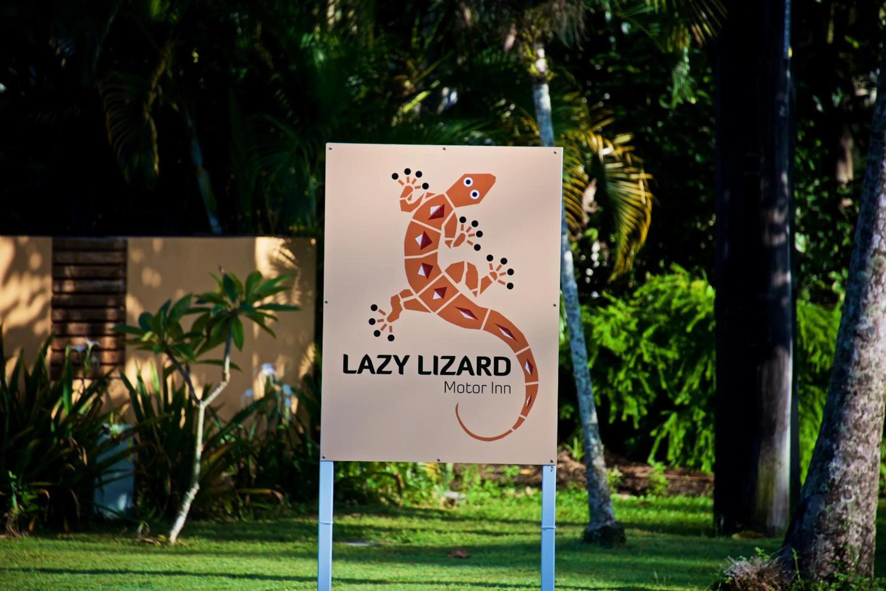 Street view in Lazy Lizard Motor Inn