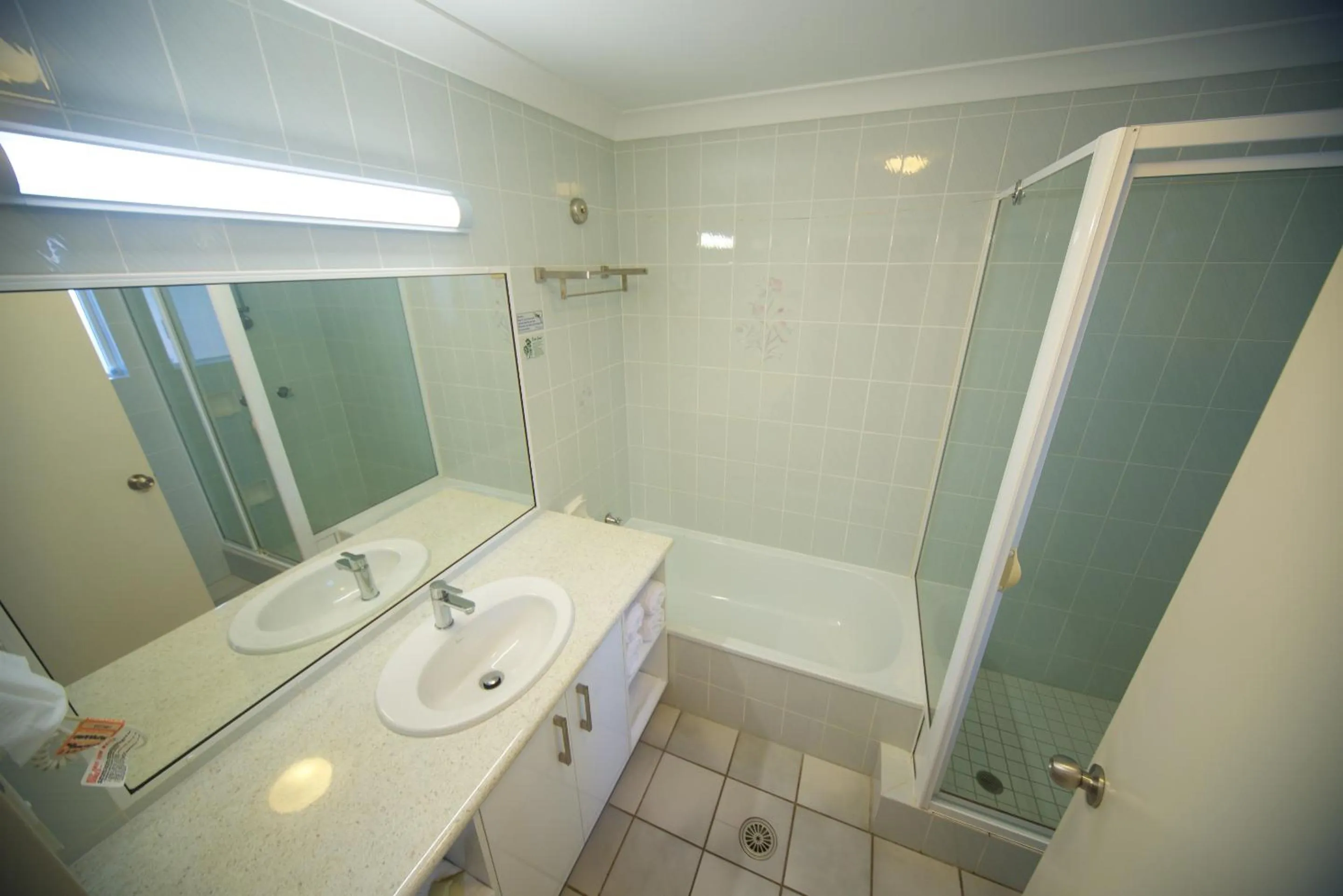 Bathroom in Lazy Lizard Motor Inn