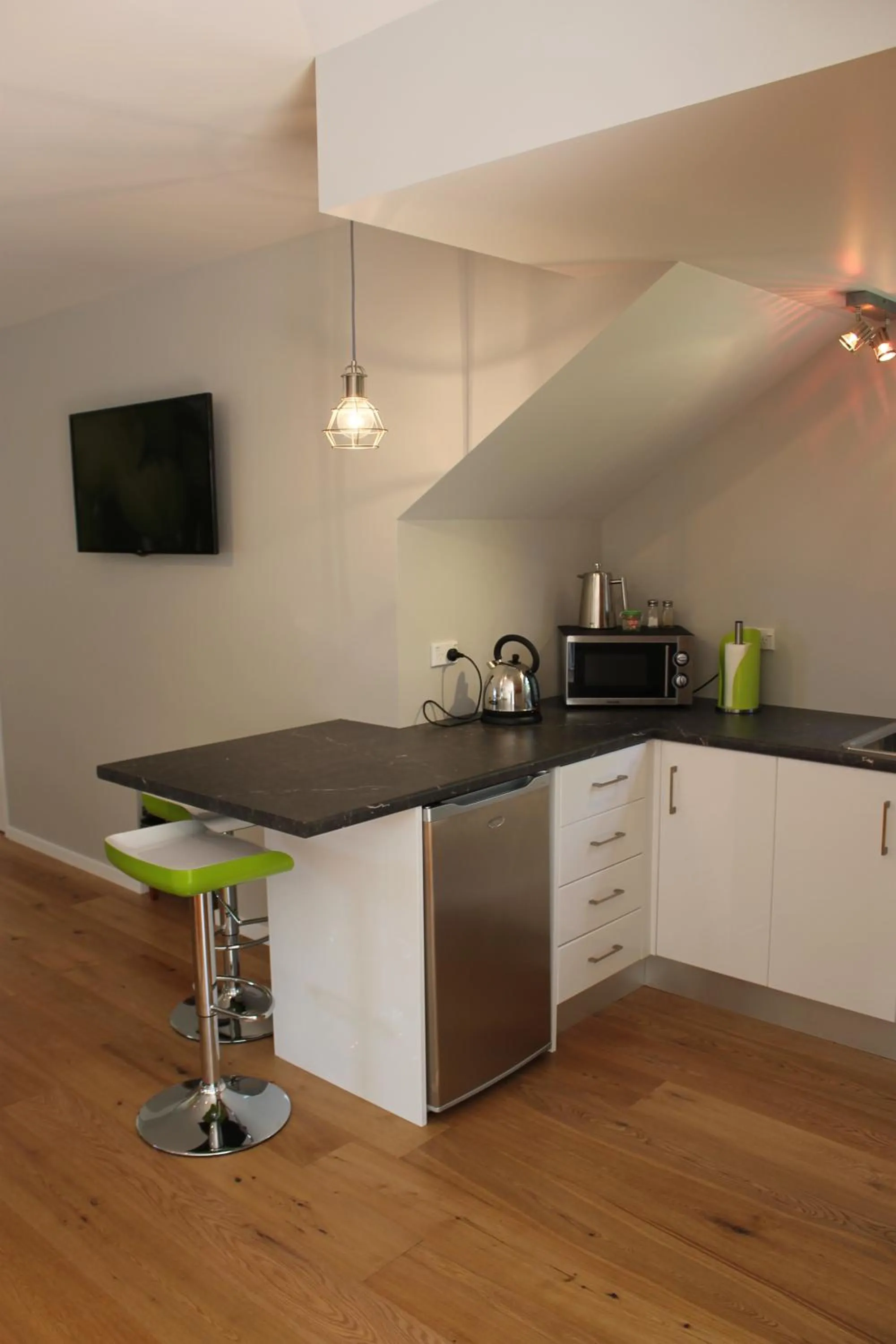 Kitchen or kitchenette in Lupton Lodge