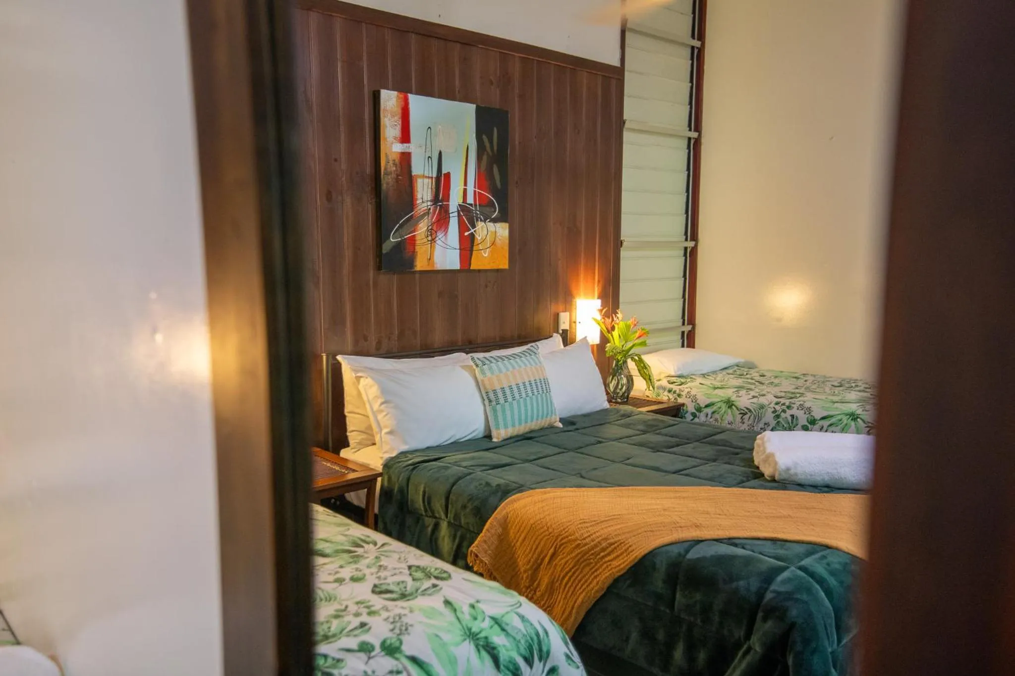 Photo of the whole room, Bed in Heritage Lodge - in the Daintree