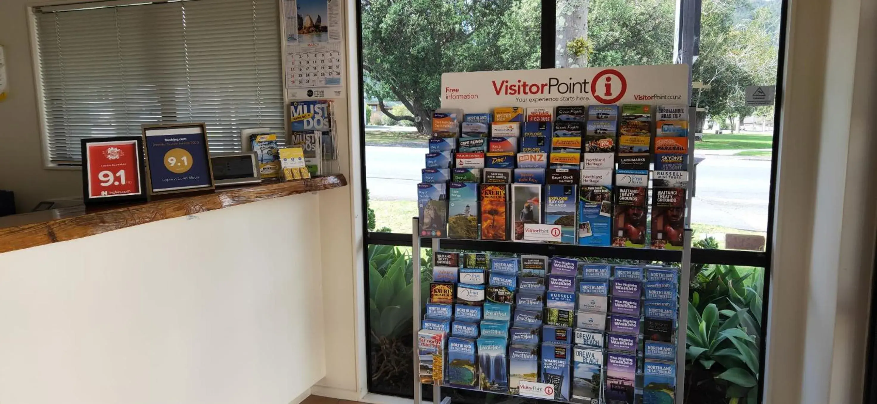 Lobby or reception in Cypress Court Motel Lobby or reception in Cypress Court Motel