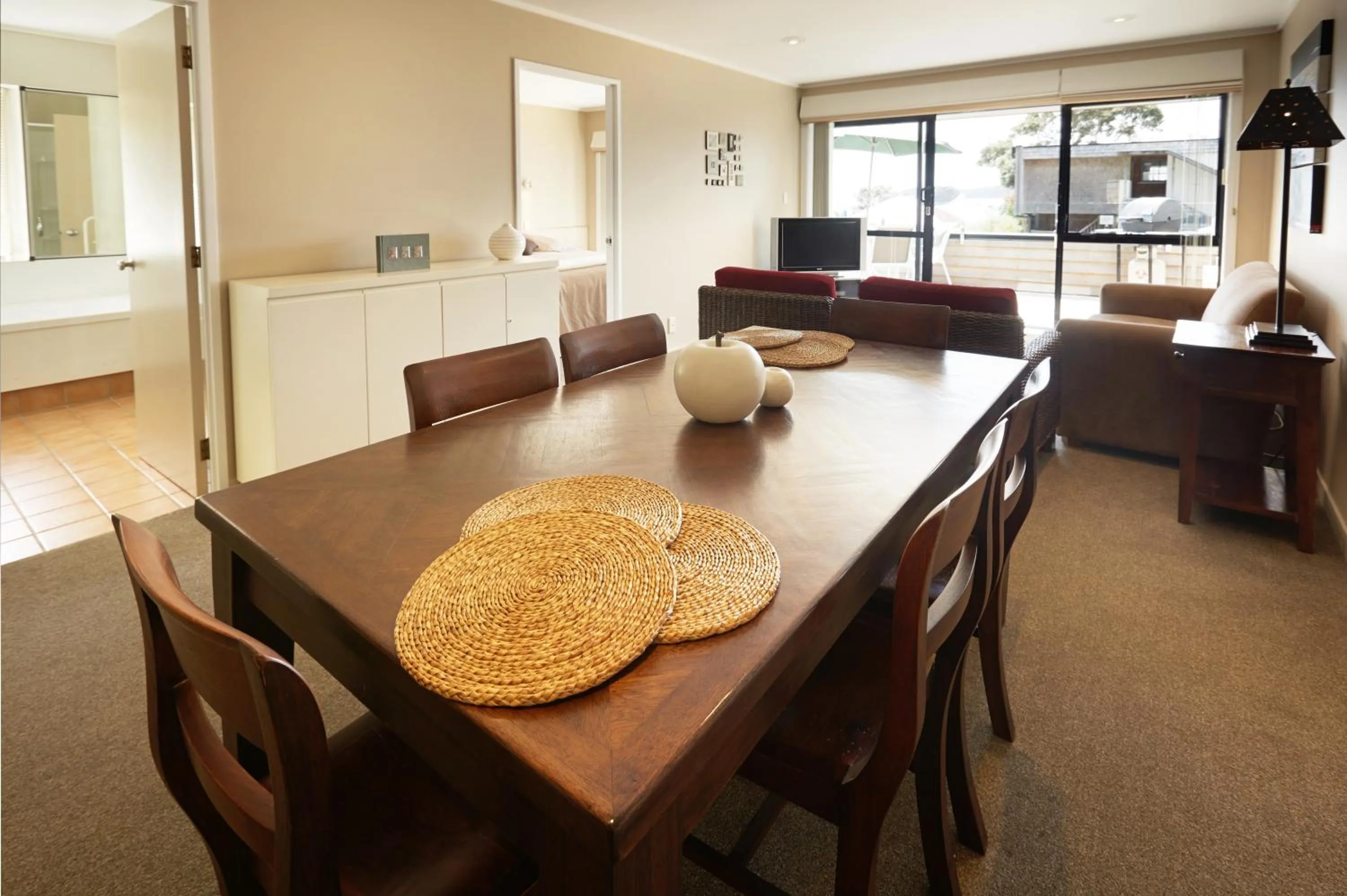 Living room in Pioneer Waterfront Apartments