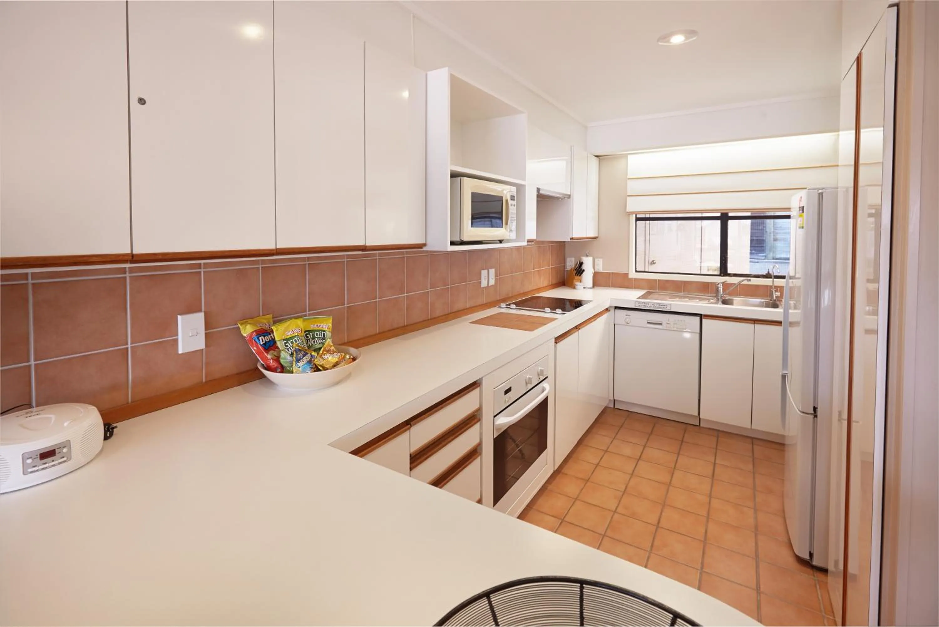 Kitchen or kitchenette in Pioneer Waterfront Apartments