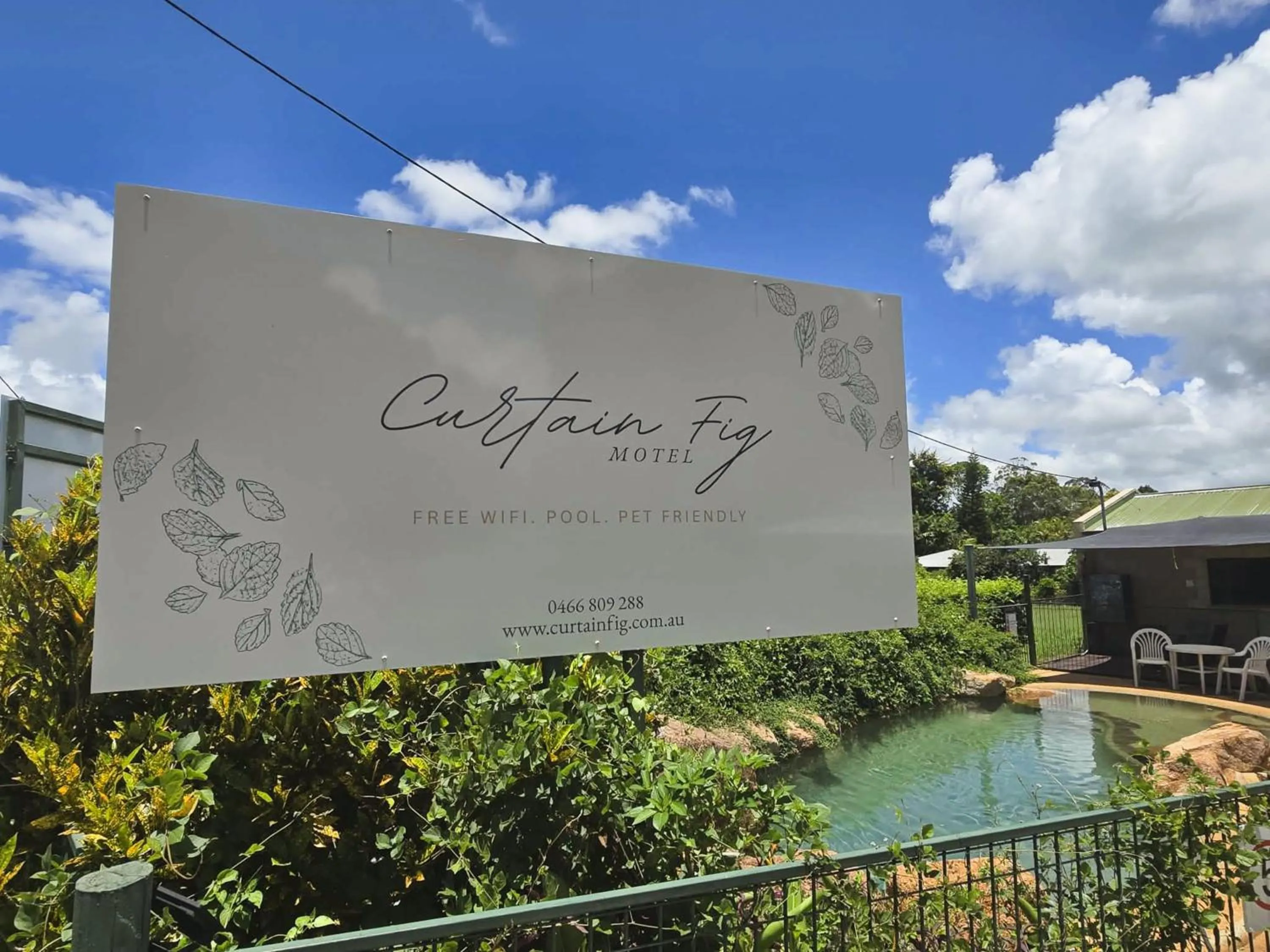 Property logo or sign in Curtain Fig Motel