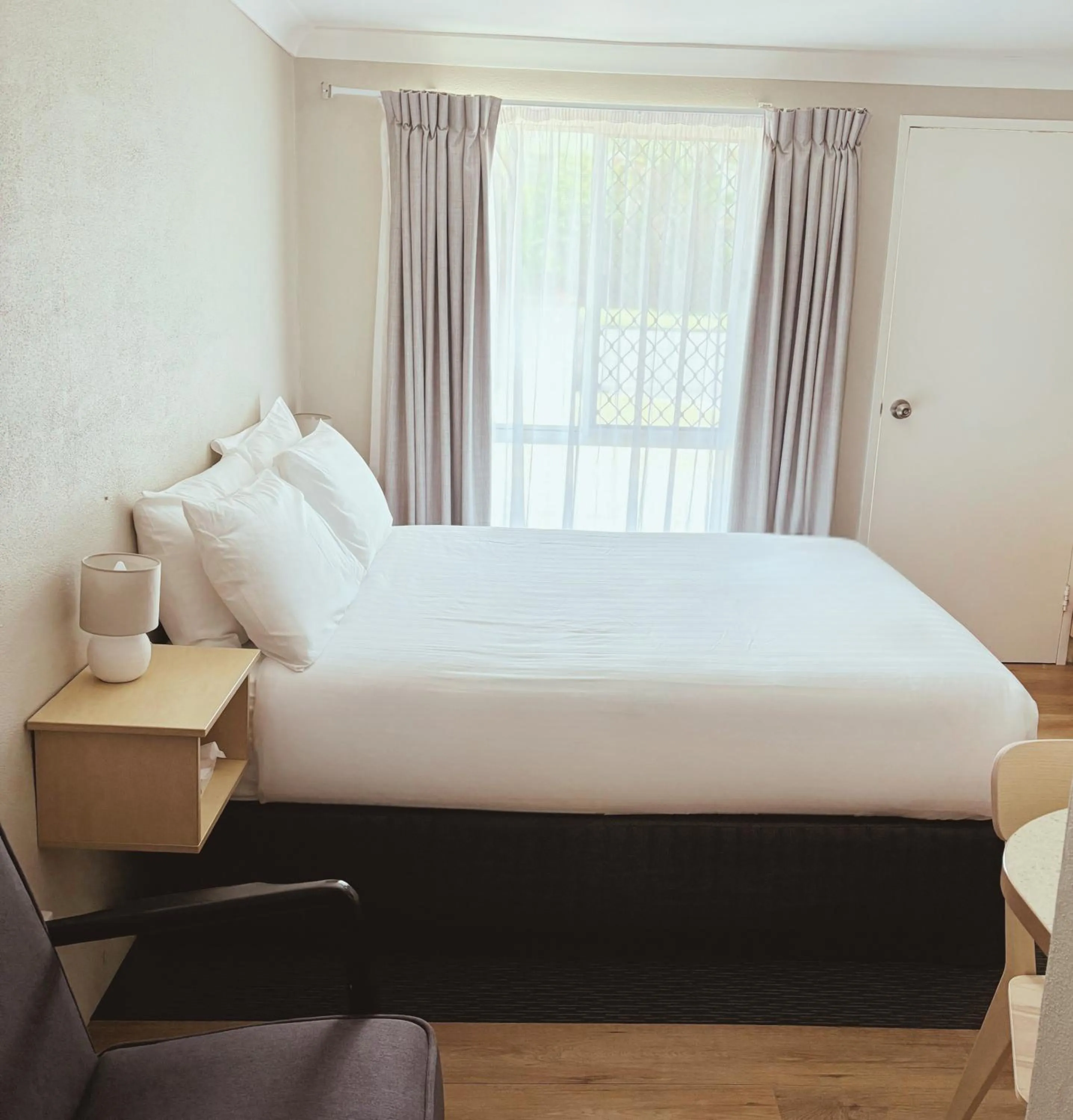 Bedroom, Bed in Yamba Sun