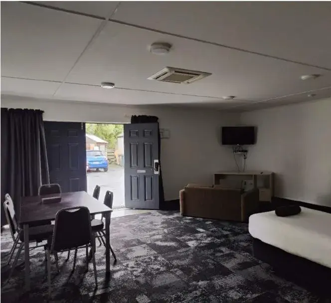 Bed in Hygate Motor Lodge Bed in Hygate Motor Lodge