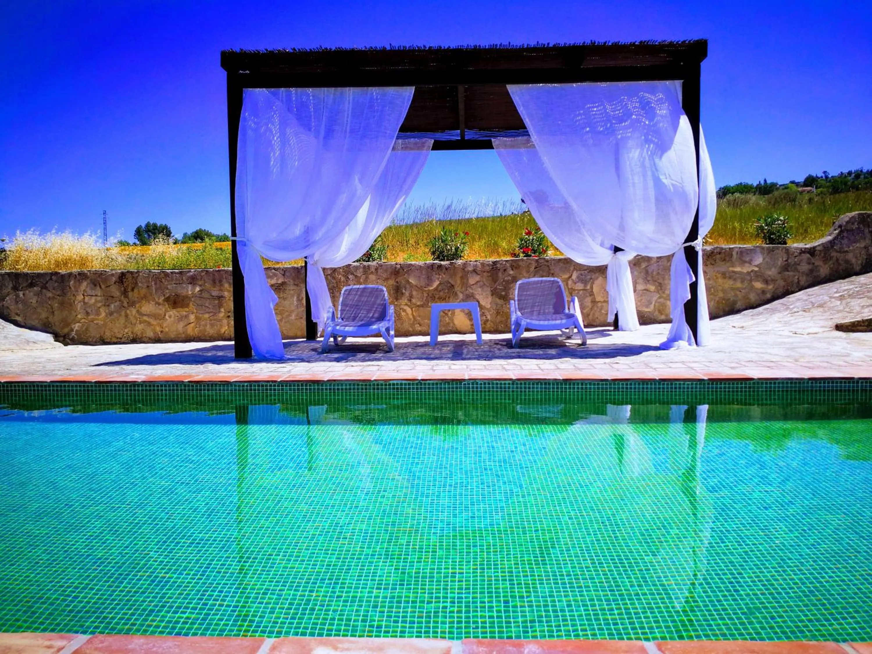 Swimming pool in Hotel Ronda Moments