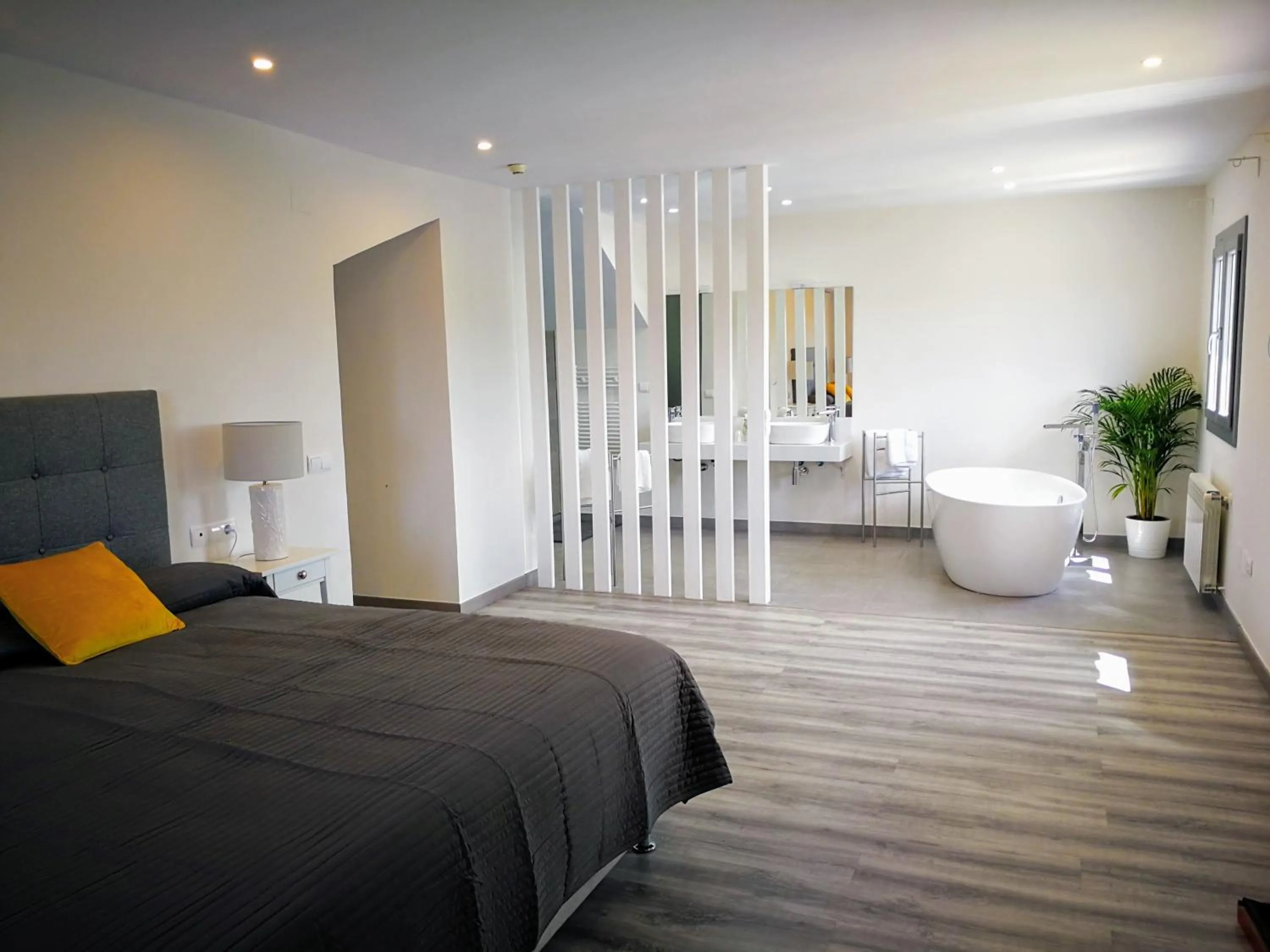 Bed in Hotel Ronda Moments