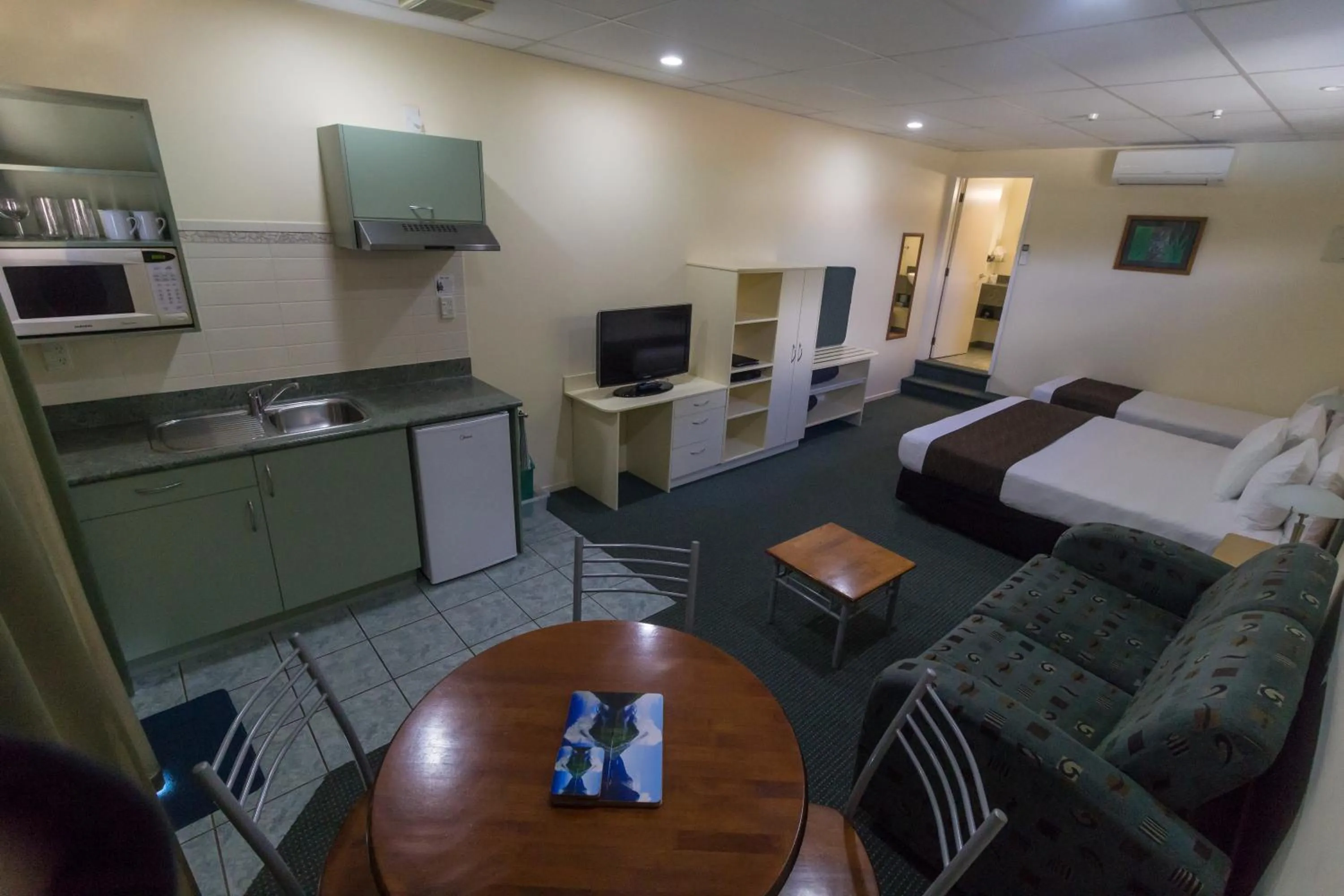 Photo of the whole room, Bed in Bay of Islands Gateway Motel & Apartments