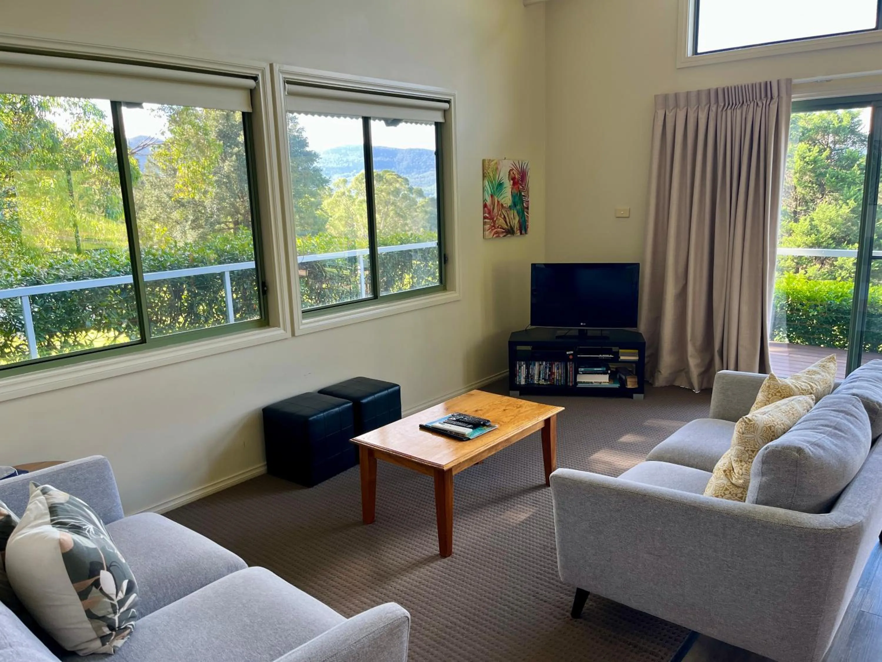 Living room in Kangaroo Valley Golf and Country Retreat