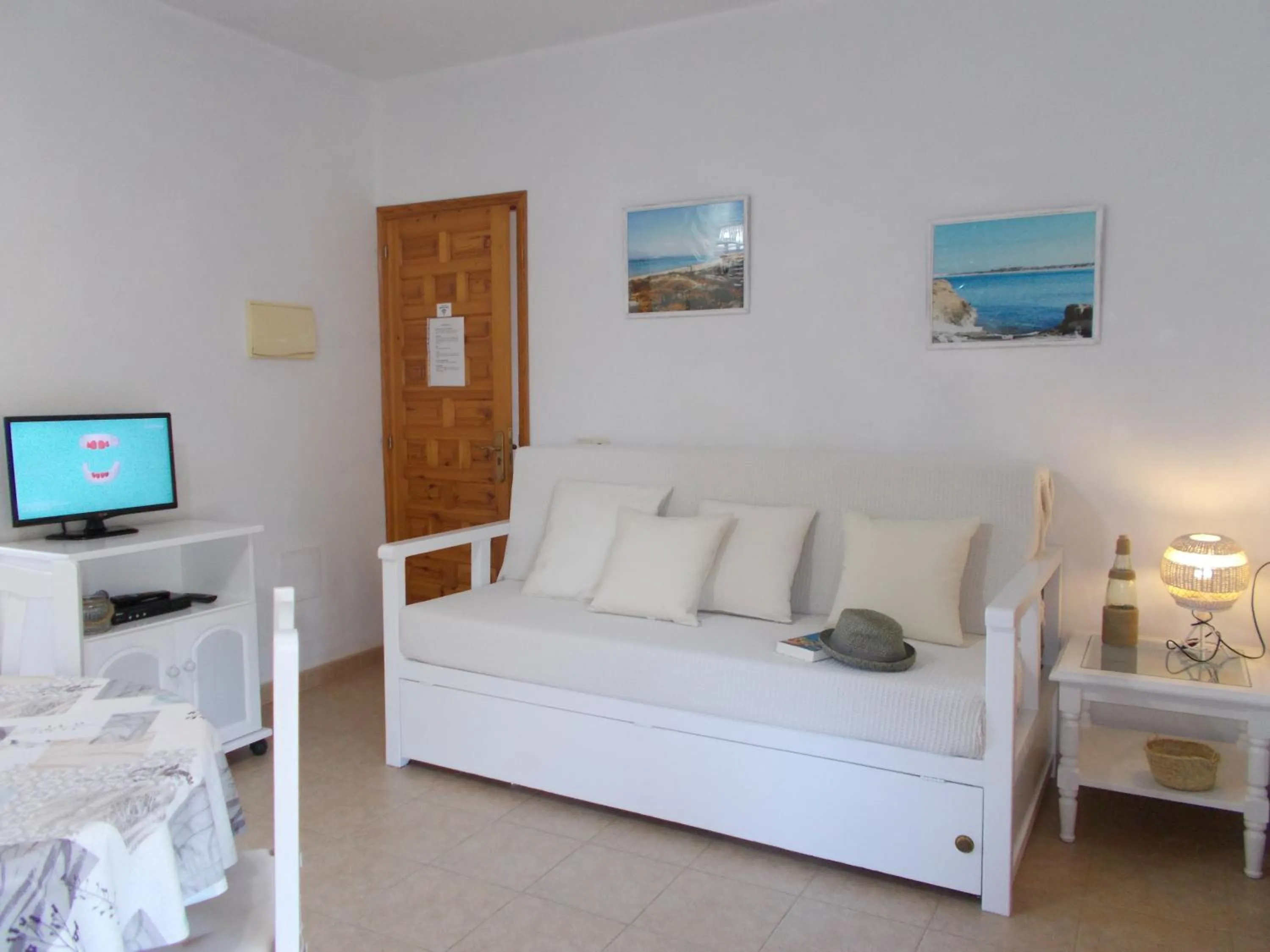 Living room, Bed in Casa Marcos