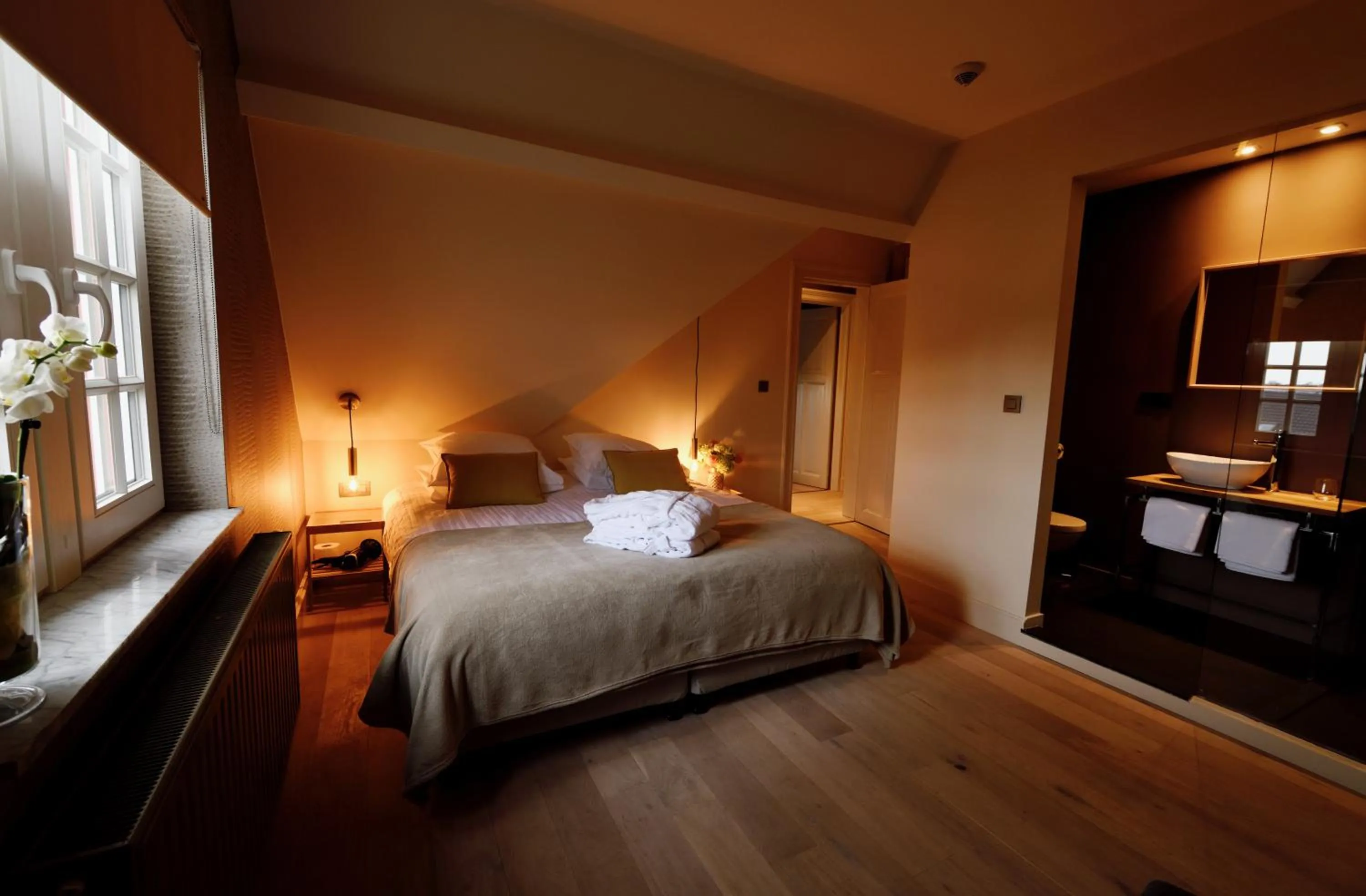 Photo of the whole room, Bed in Maison Stout