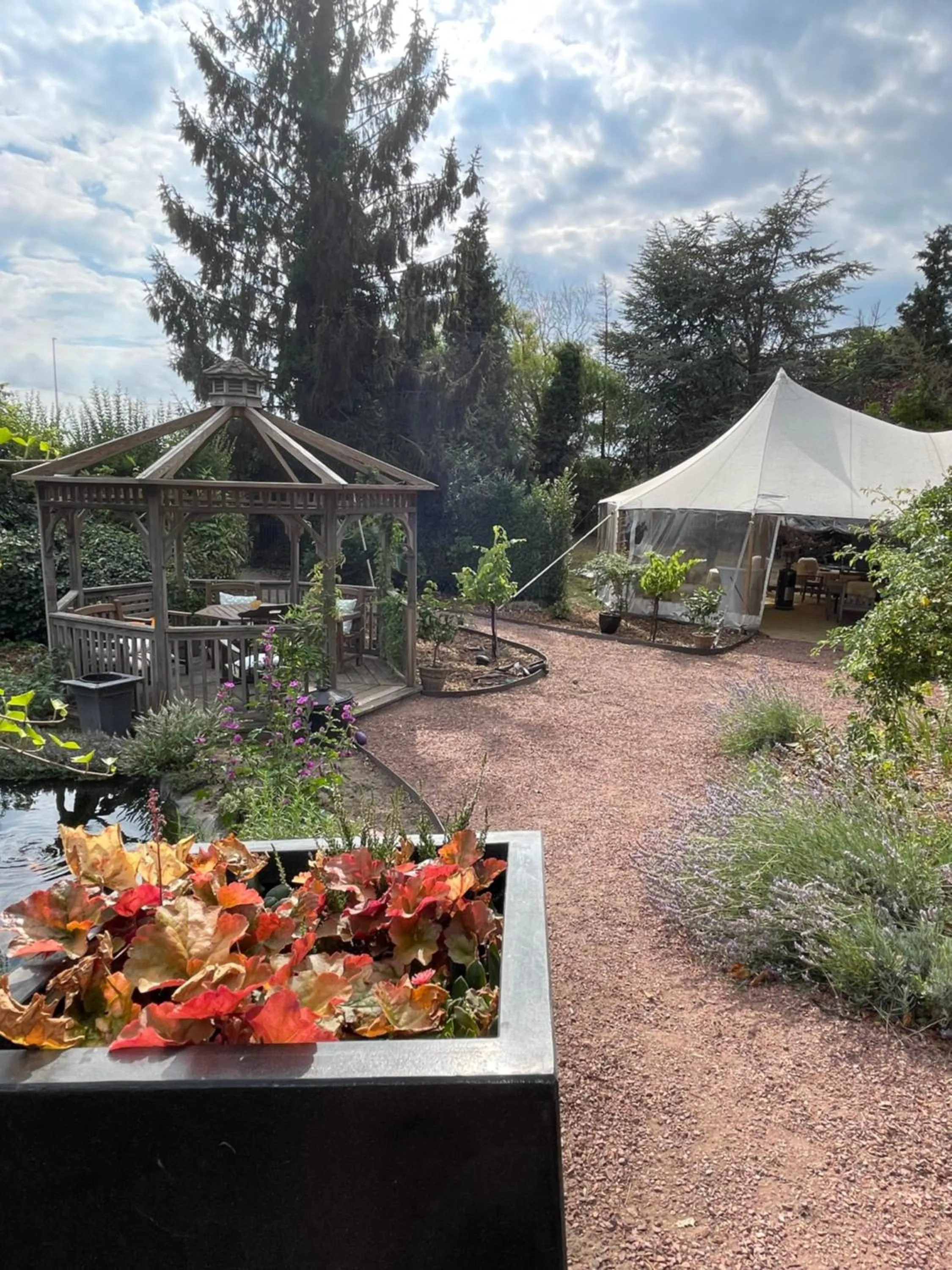 Property building in Maison Stout