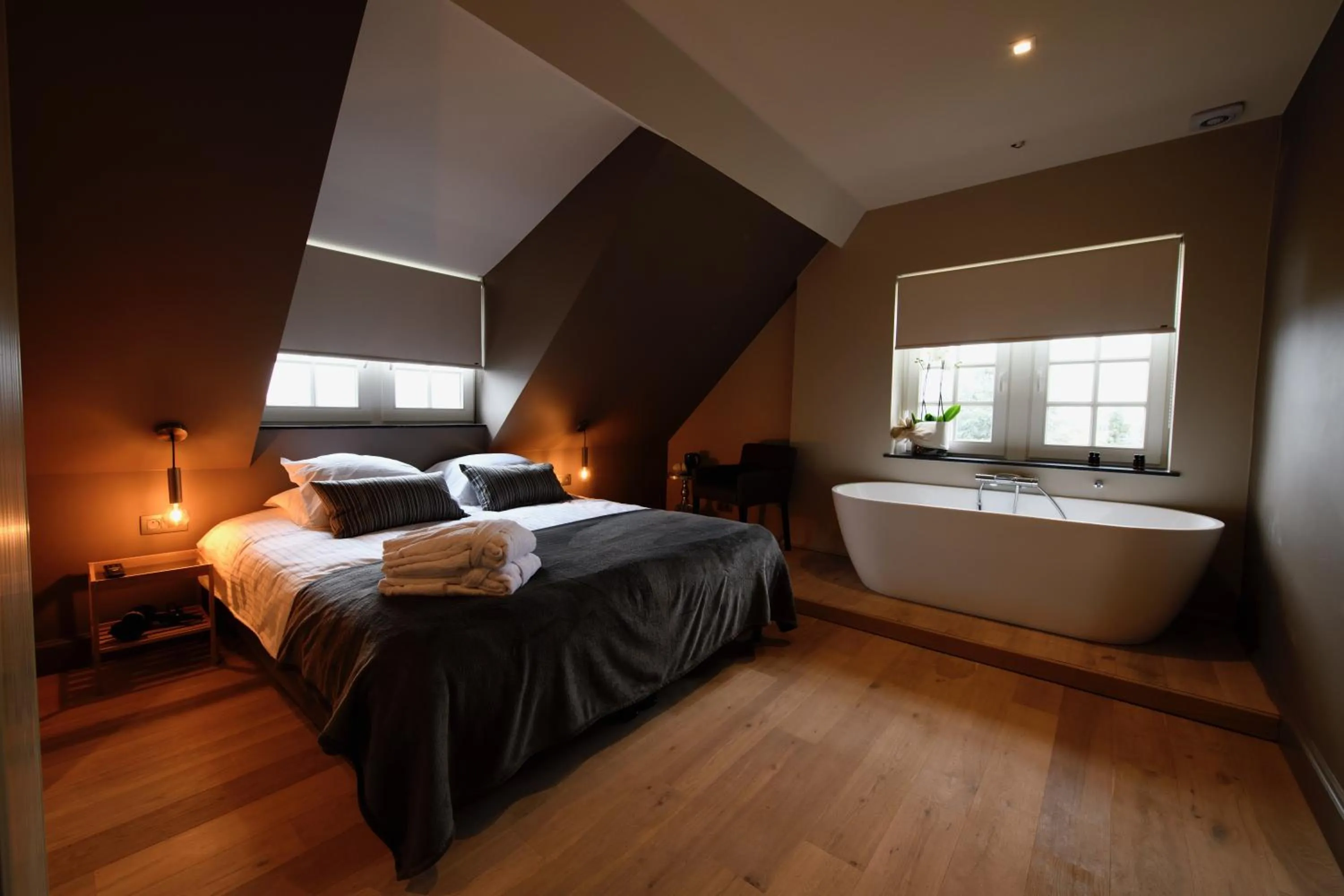 Photo of the whole room, Bed in Maison Stout