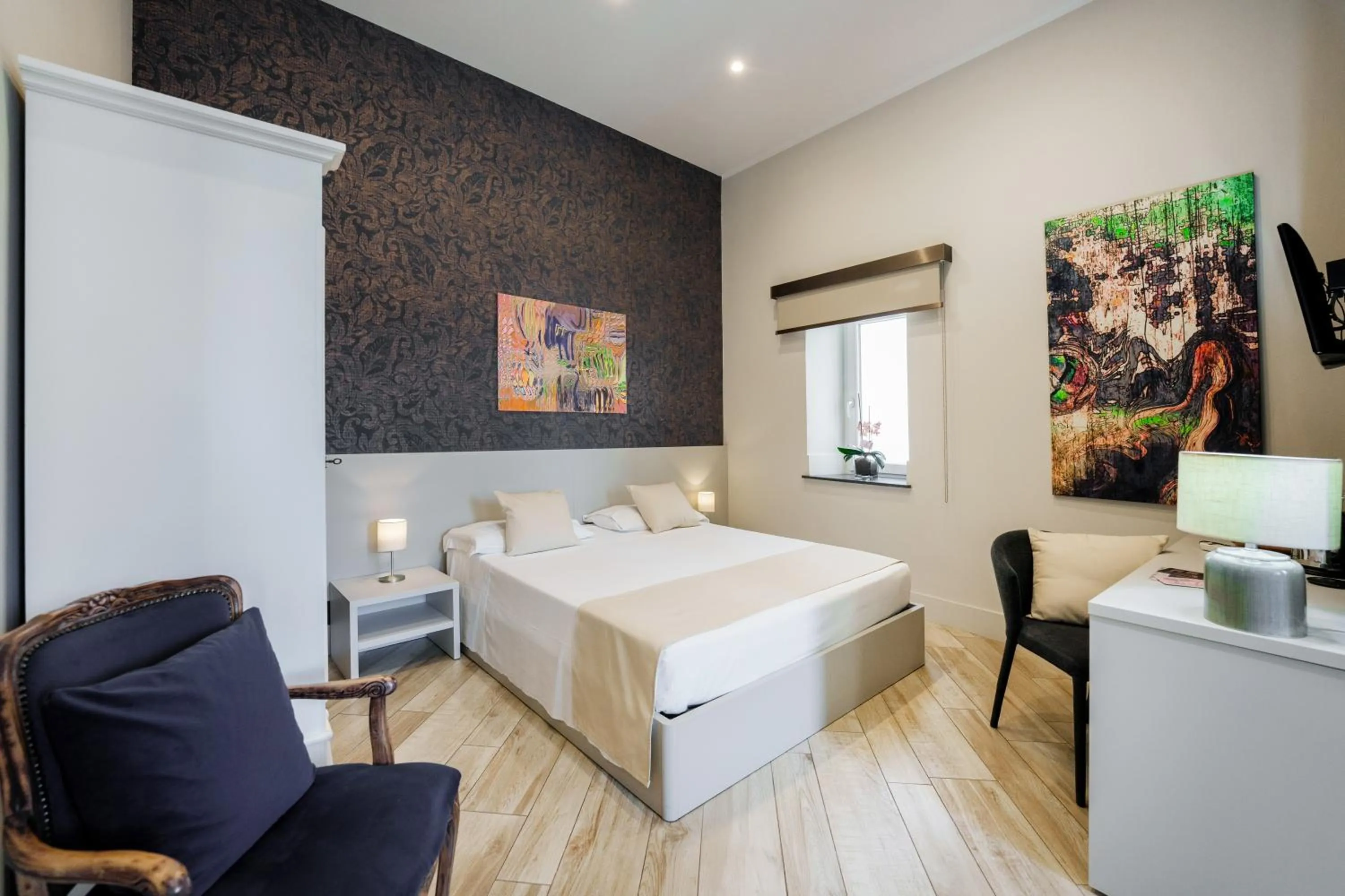 Bed in It's Room Naples