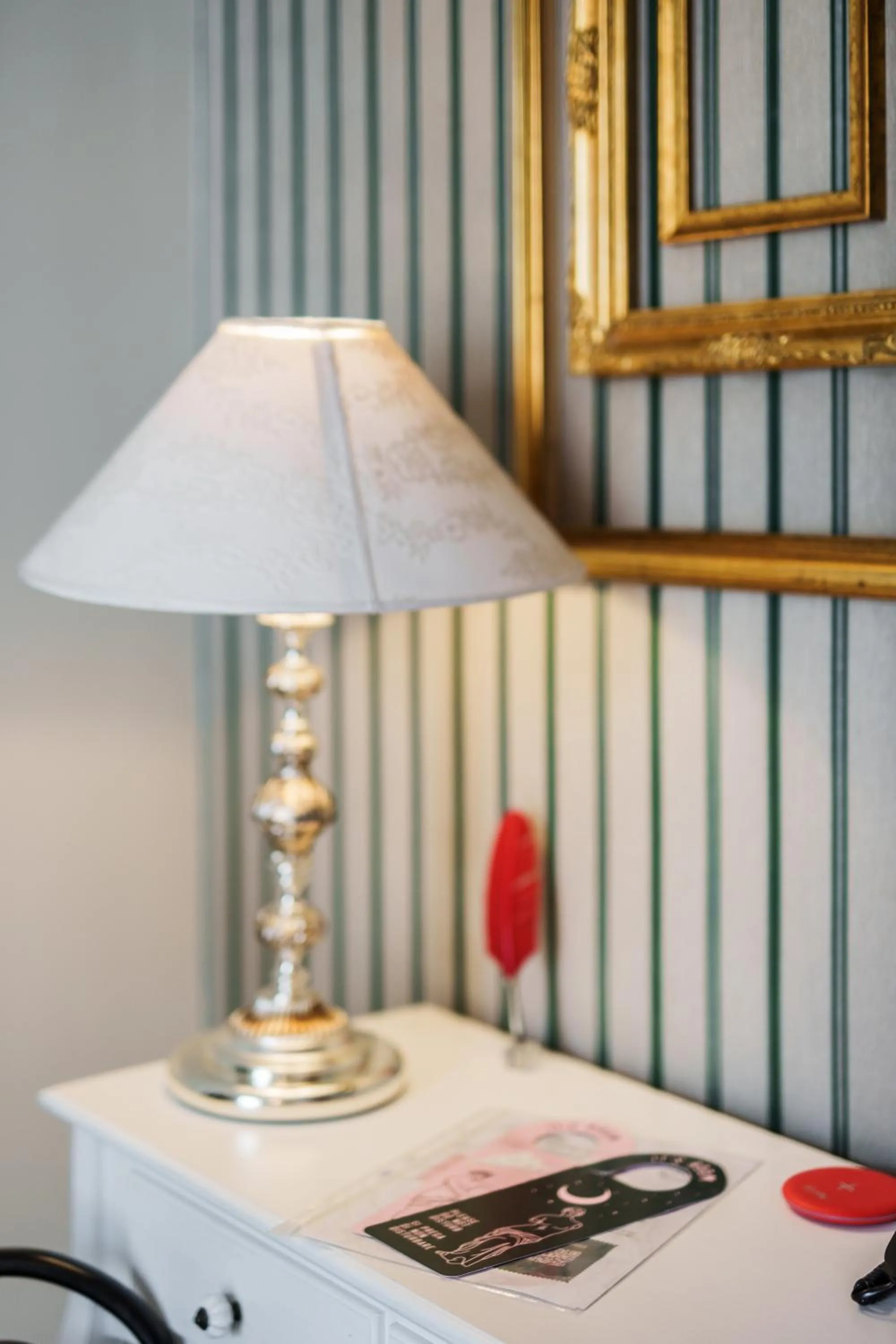 Photo of the whole room in It's Room Naples