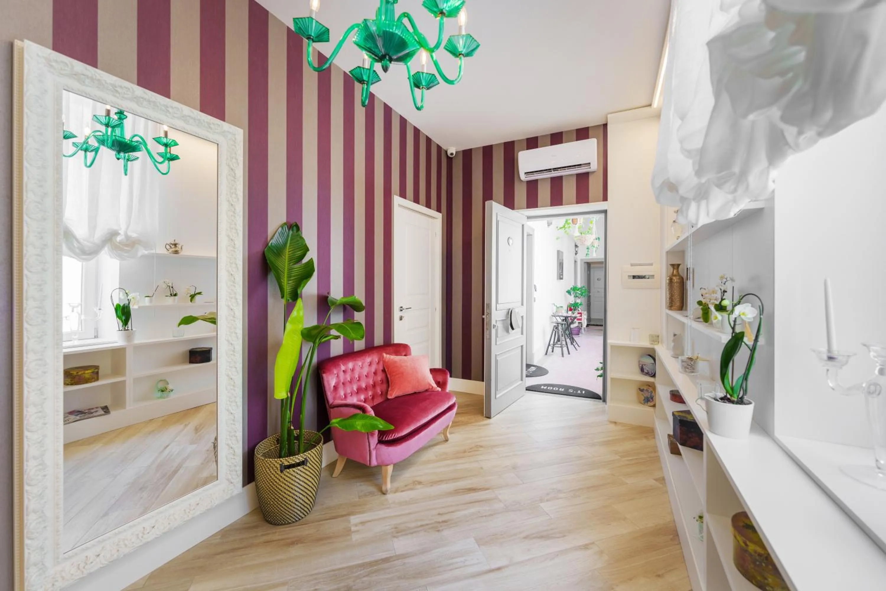 Lobby or reception in It's Room Naples