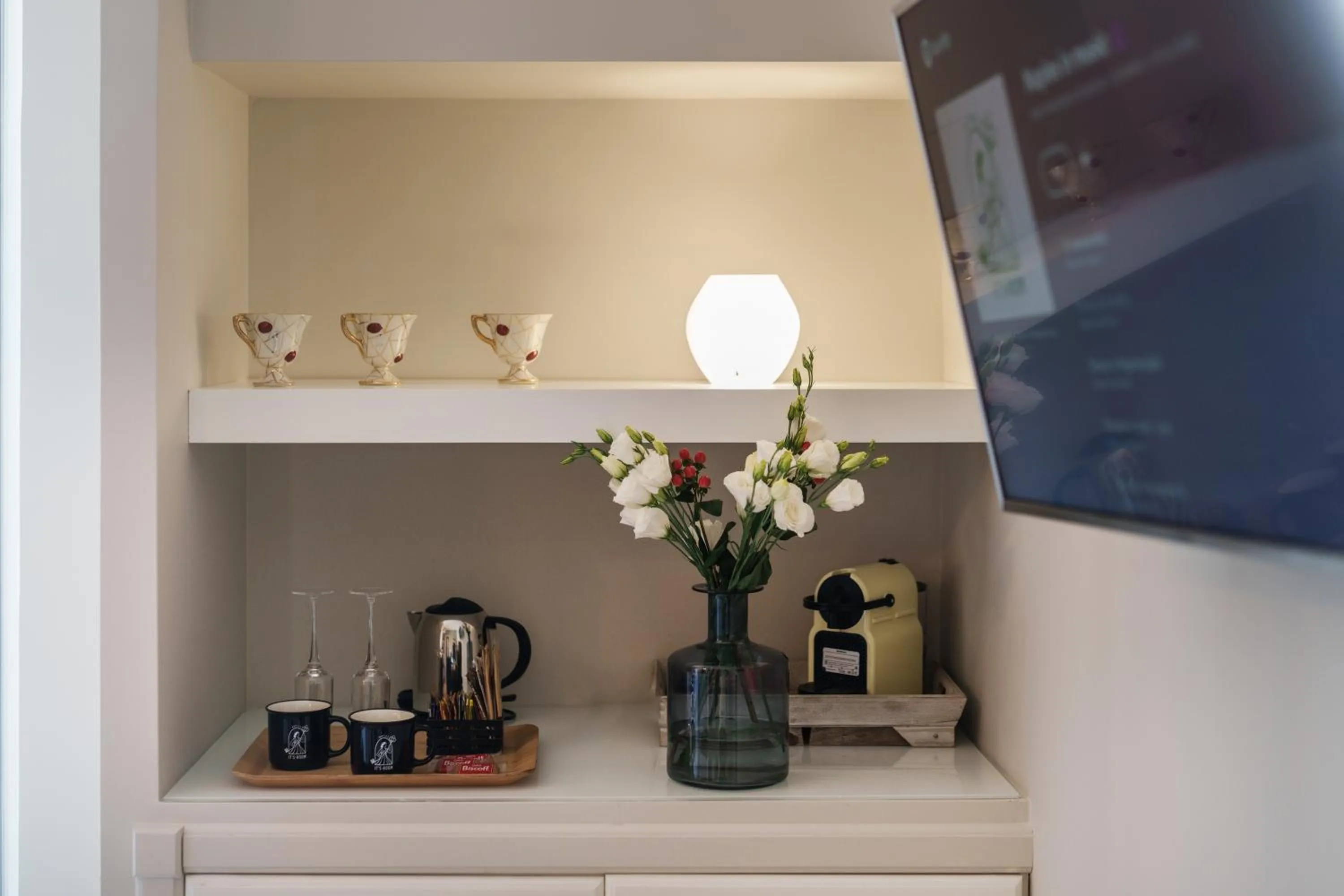 Coffee/tea facilities in It's Room Naples