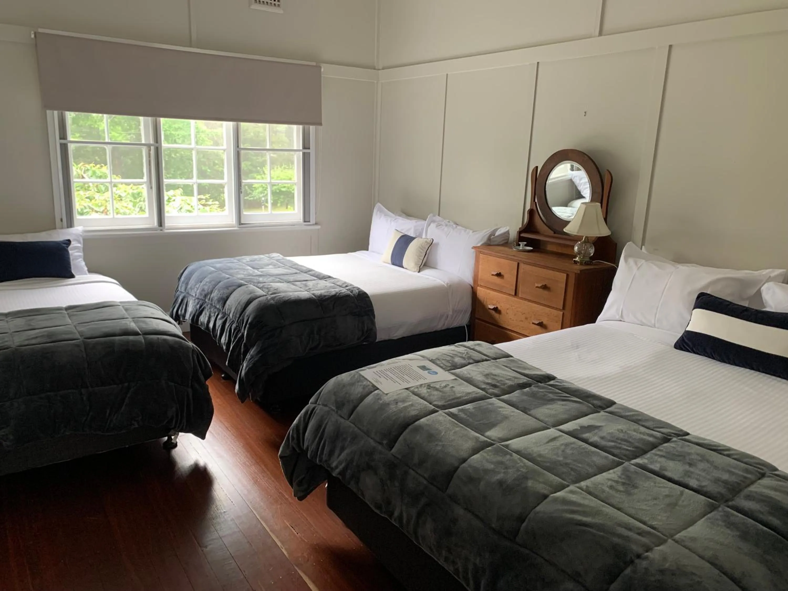 Bedroom, Bed in The Bundanoon Guest House