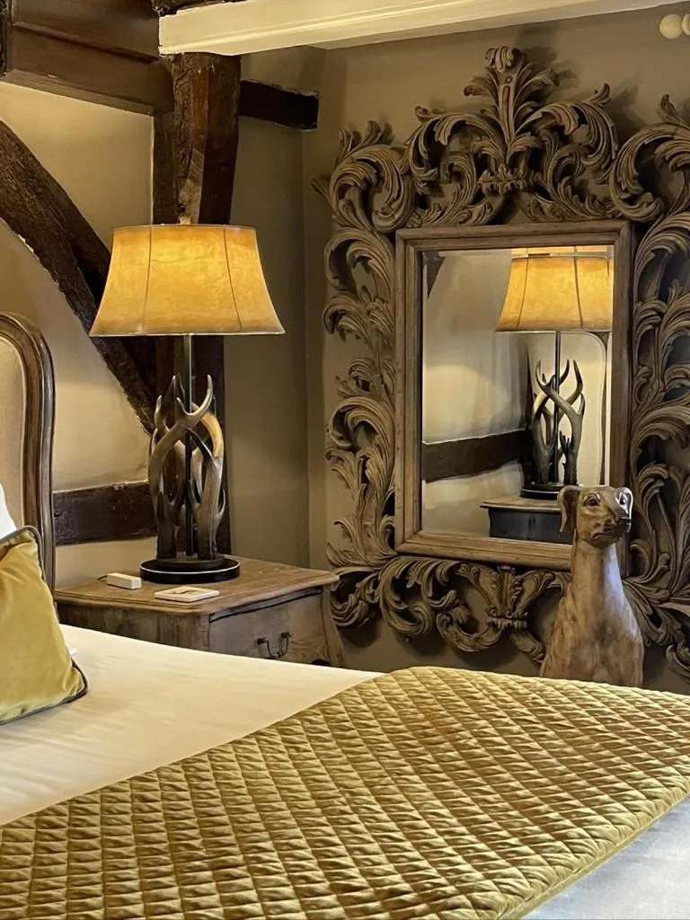 Bedroom, Bed in the kingsbury 7even 8ight