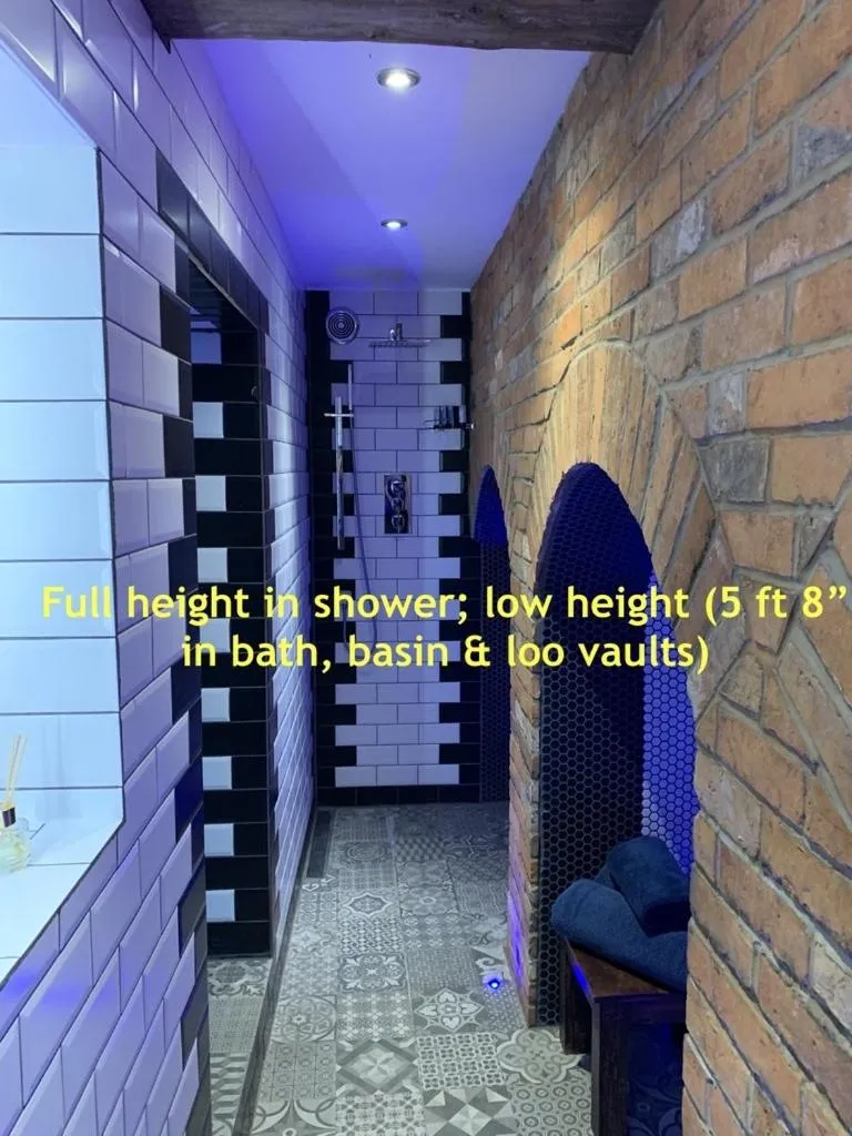 Bathroom in the kingsbury 7even 8ight